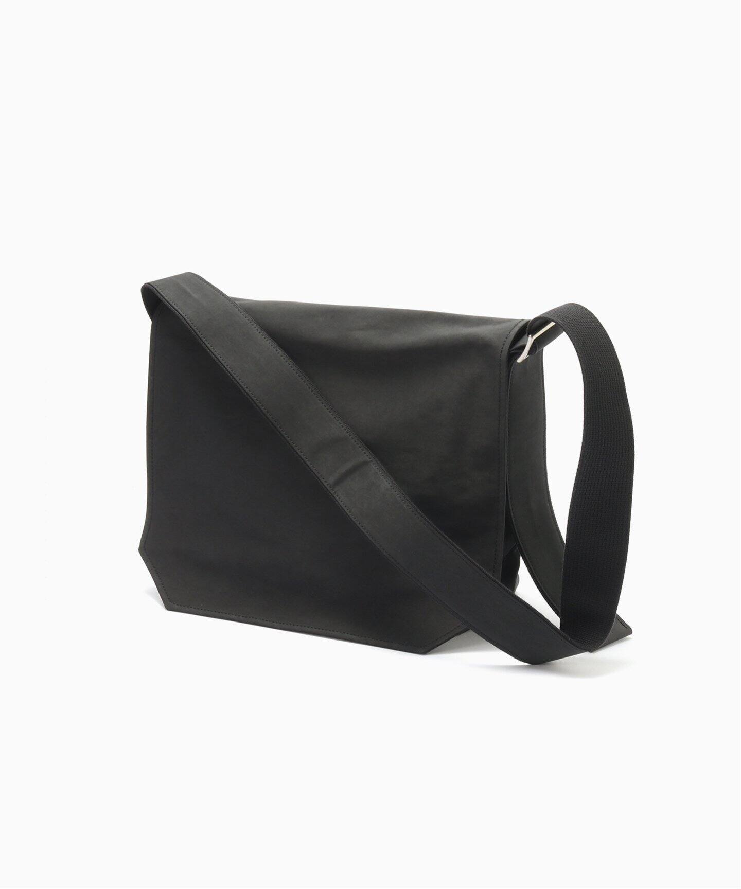 Hender Scheme (エンダースキーマ) flap shoulder small TQ-RBFSS 