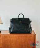 YOUNG & OLSEN 別注 エンボスレザー フラップ トートバッグ