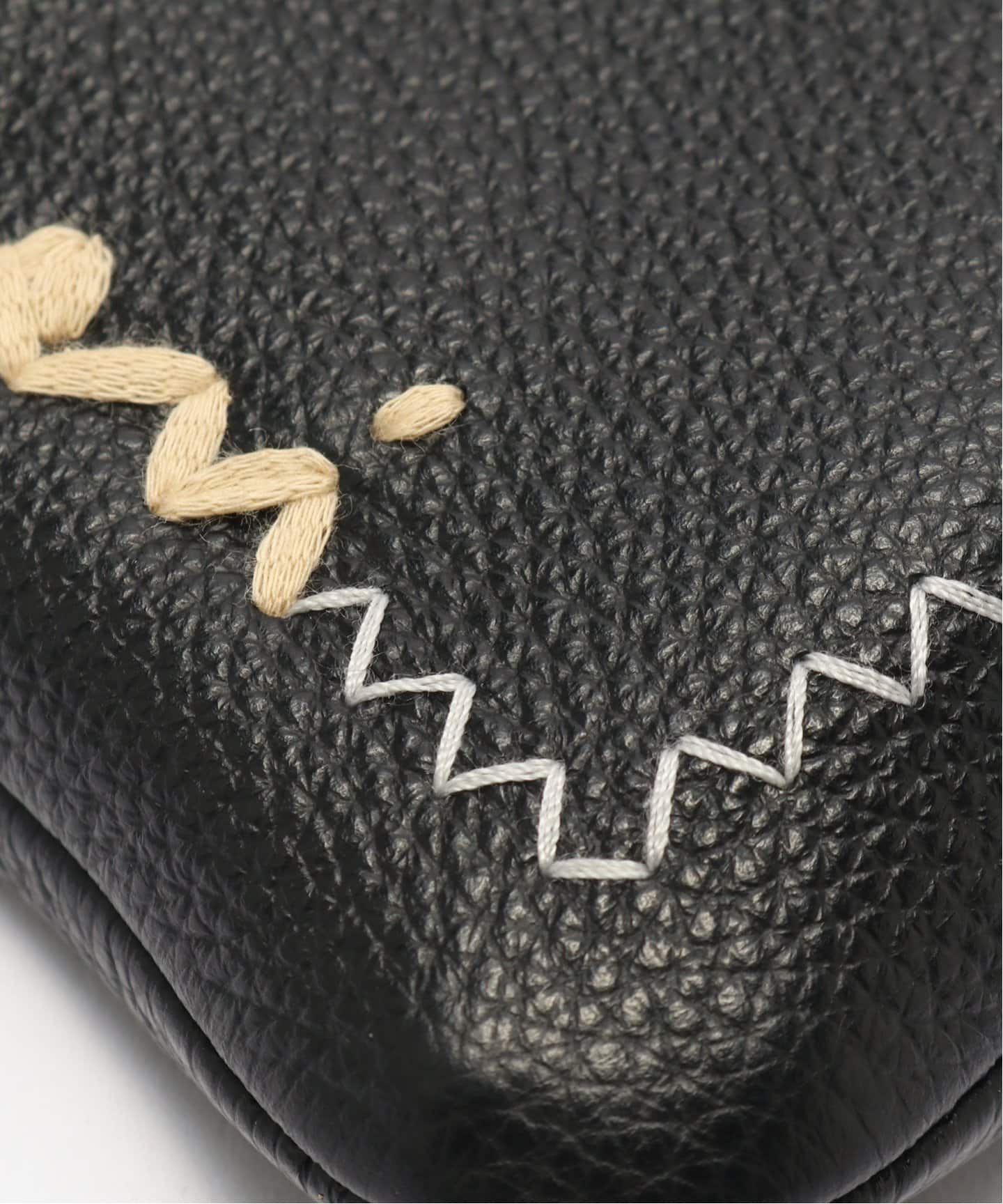 黒デニムベルト財布シャツピアスバッグにMARNIマルニスニーカー MARNI(マルニ) Cross Body Phone Sholder（ショルダーバッグ