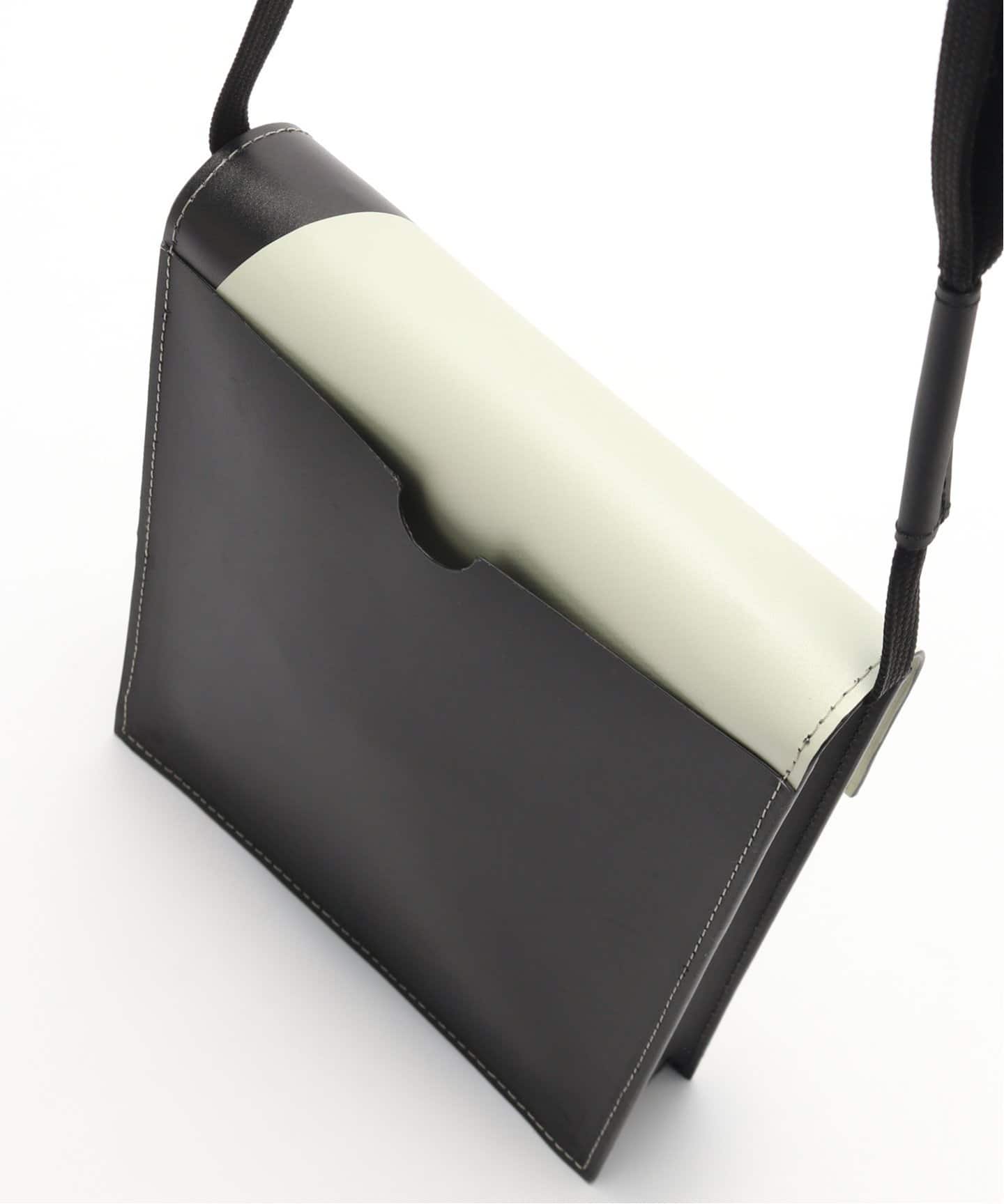 ショルダーバッグ MARNI SS25 (SBMQ0036A2 P7948ZO824) ショルダーバッグ MARNI SS25 (SBMQ0036A2 P7948ZO824) マルニ