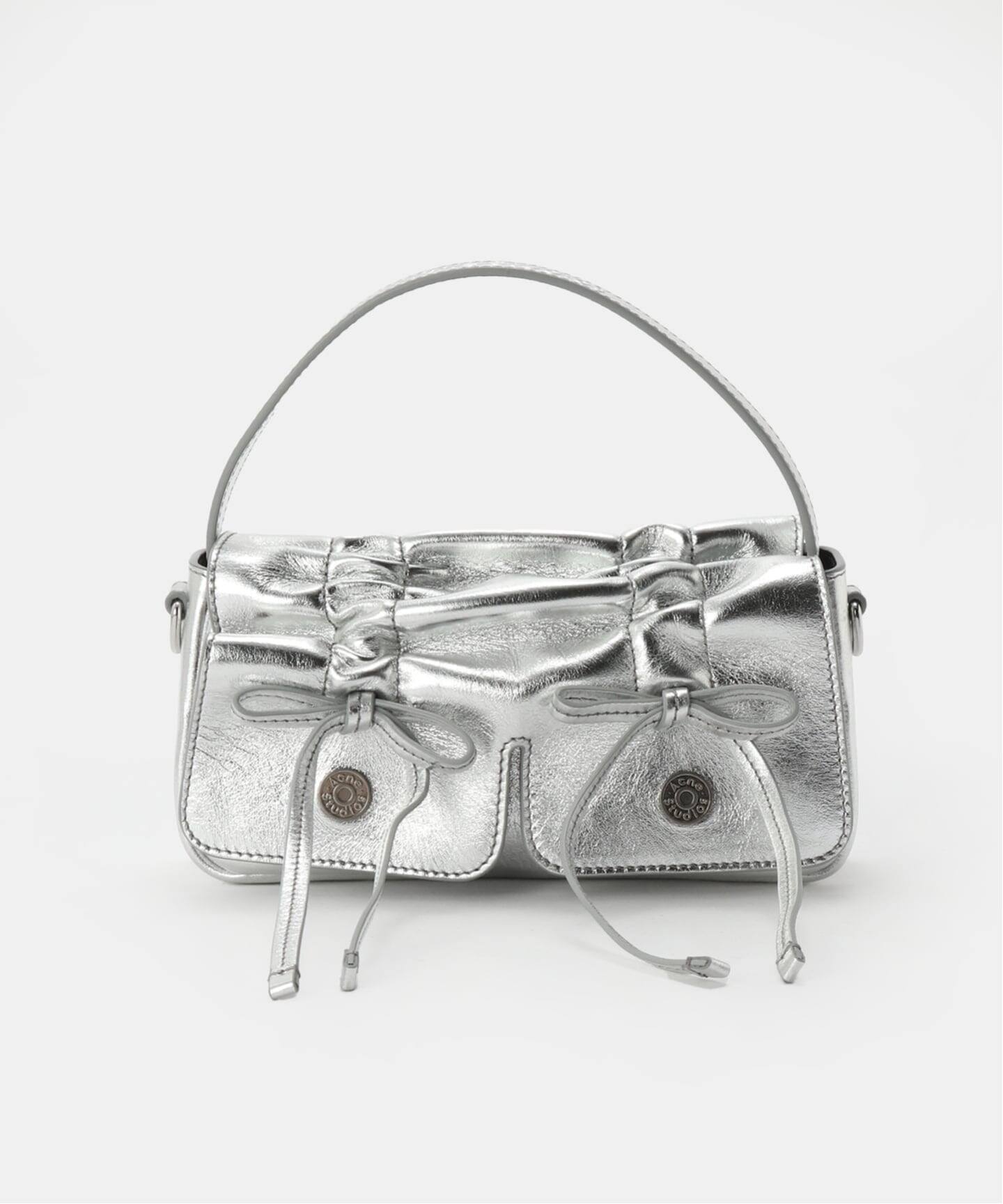 Acne Studios シルバー ハンドバッグ Acne Studios シルバー ハンドバッグ - メルカリ