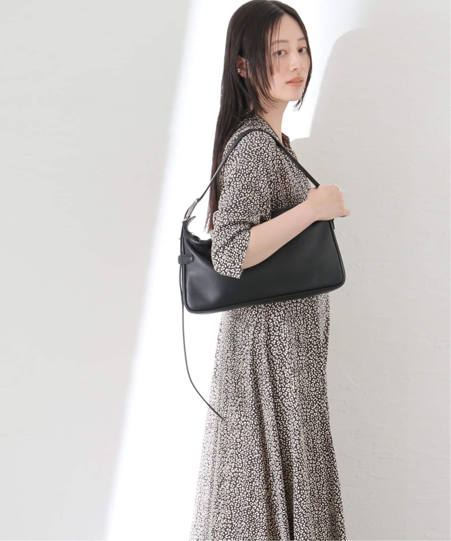 【極美品】ＢＵＢＯＮＡ ＤＩＳＩＧＮ　高級レザービジネスバッグ　74800円 ウノフク トートバッグ 日本製 ビジネスバッグ バジェックス