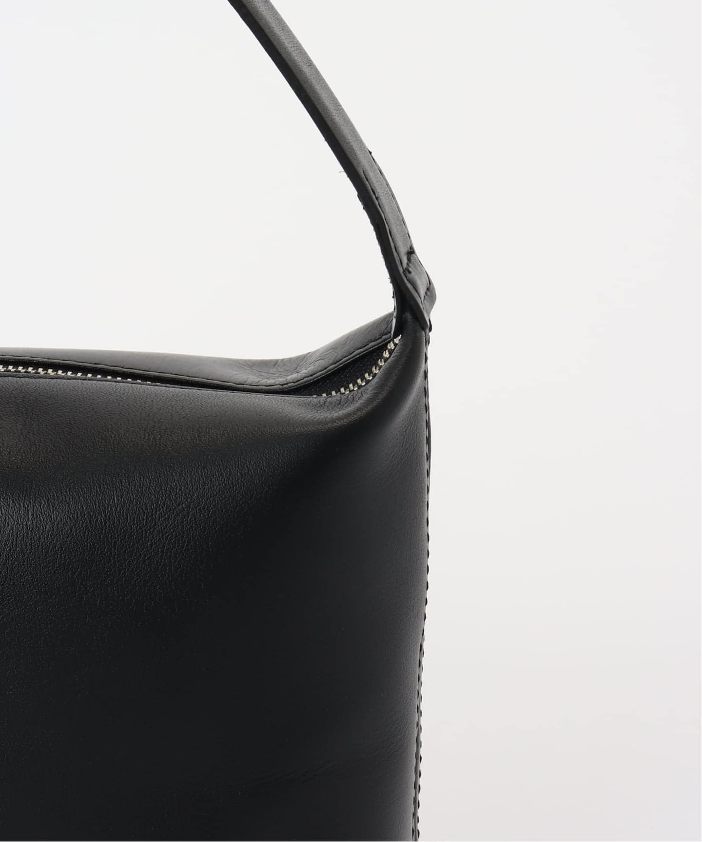 TOGA TOO/トーガトゥ】Leather mini bag：バッグ（ハンドバッグ