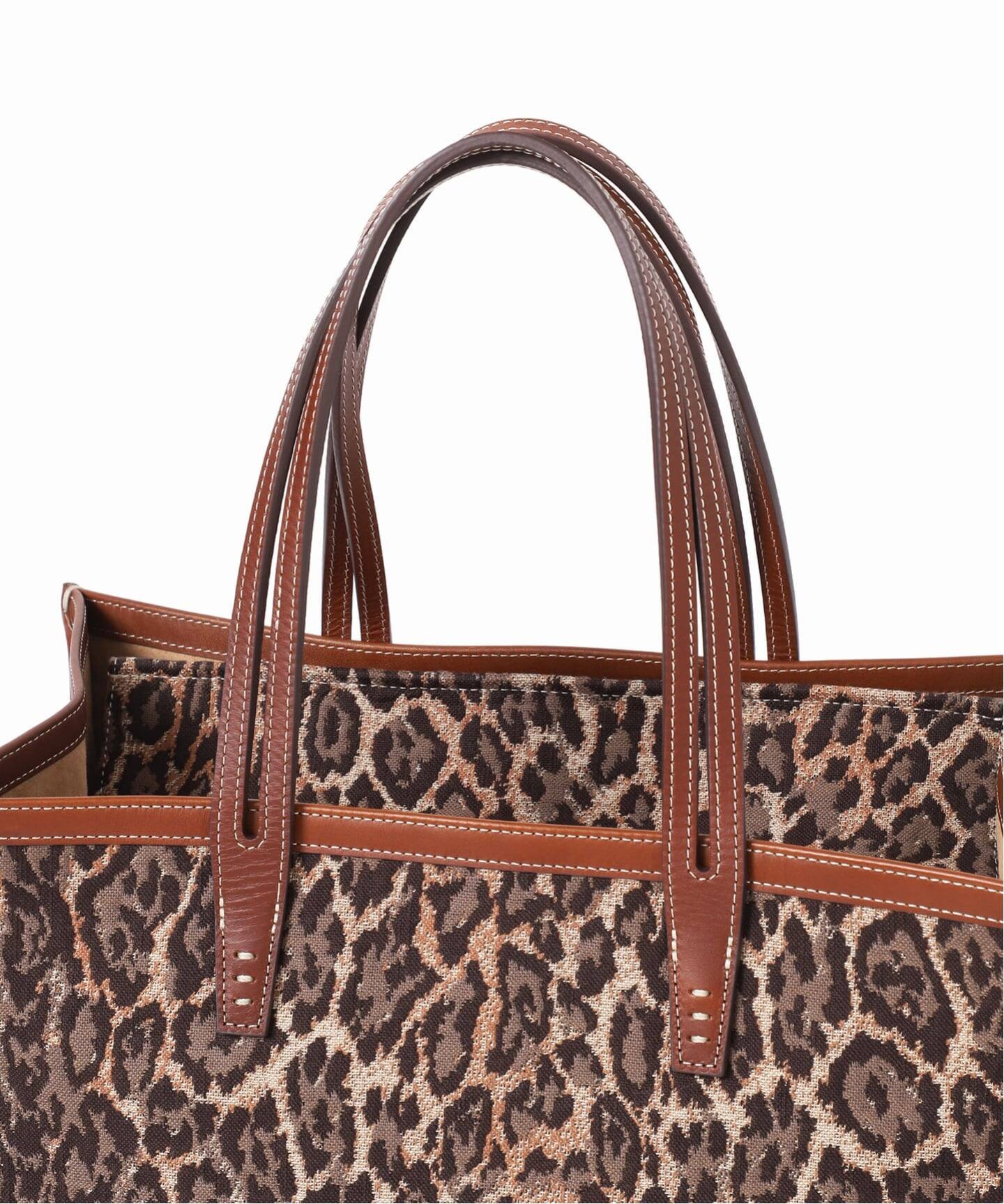 別注》【A VACATION】CLUB BAG L BROWN LEO：トートバッグ（トート