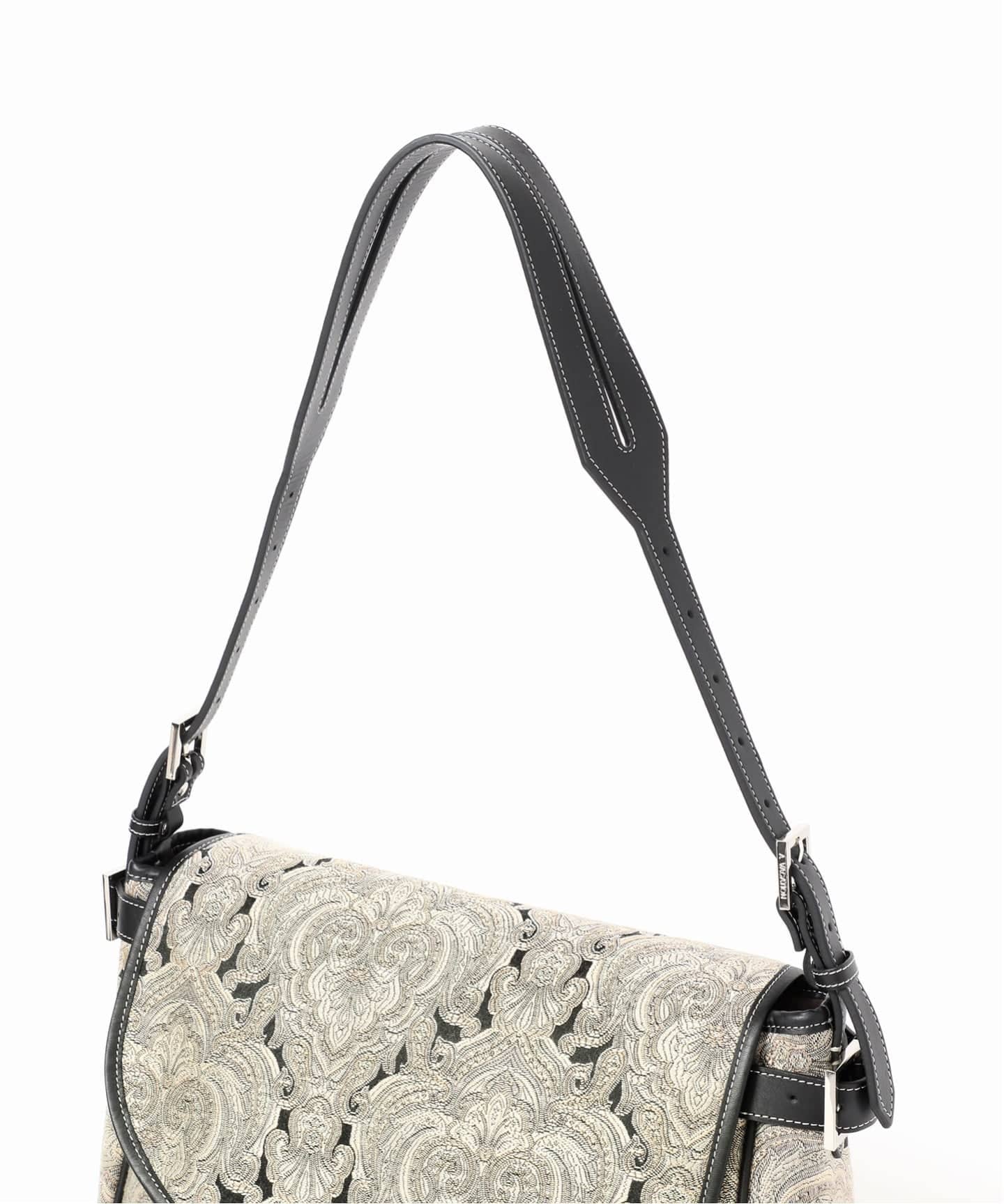 A VACATION アバケーション　ブラック　ショルダーバッグ A VACATION ショルダーバッグ バッグ 「A VACATION/ア ヴァ