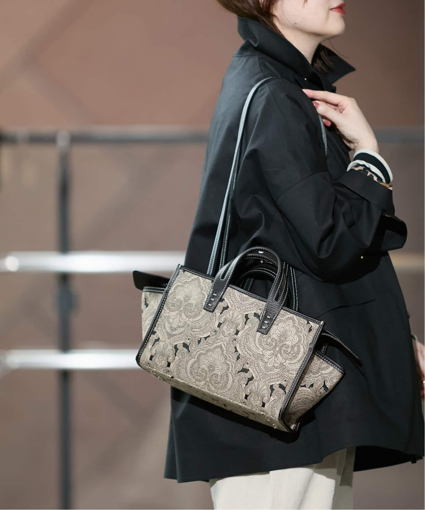 A VACATION アバケーション　ショルダー A VACATION ショルダーバッグ バッグ 「A VACATION/ア ヴァ