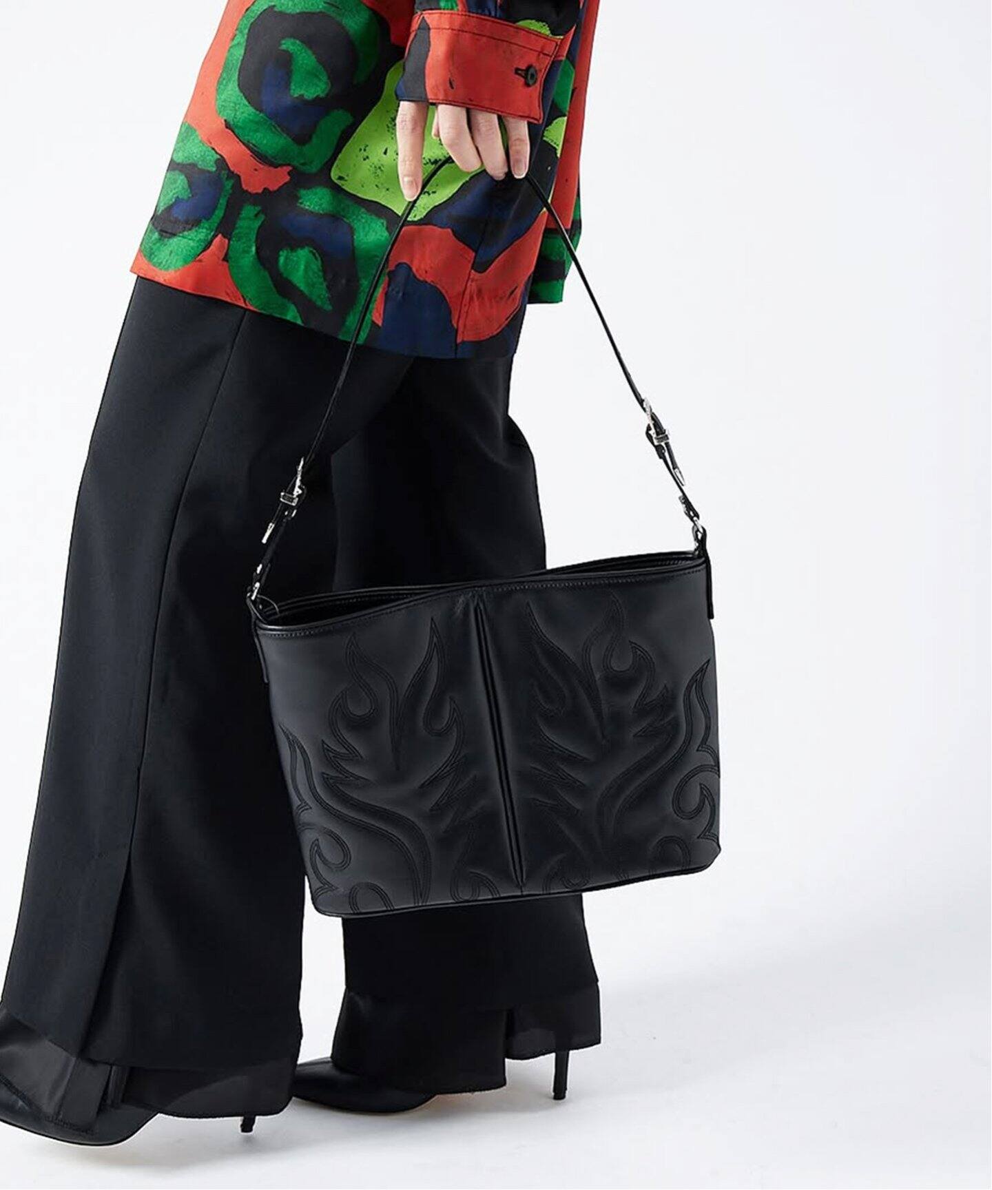 TOGA TOO WESTERN SHOULDER BAGバッグ