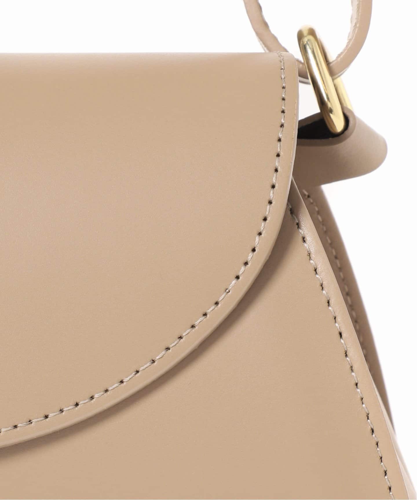 vaundy ショルダーバッグ　ベージュ ショルダーバッグ キルティングレザー ミニクロスボディバッグ[品番