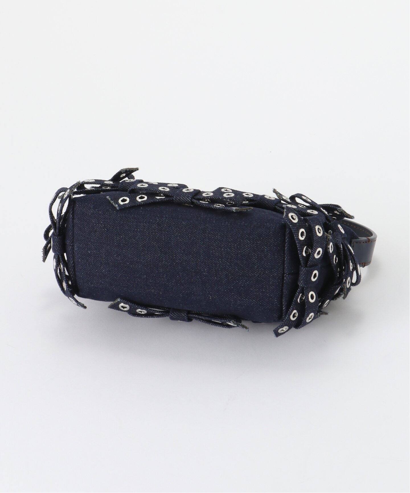 GANNI/ガニー】Butterfly Small Pouch Bow Eyelet D：バッグ