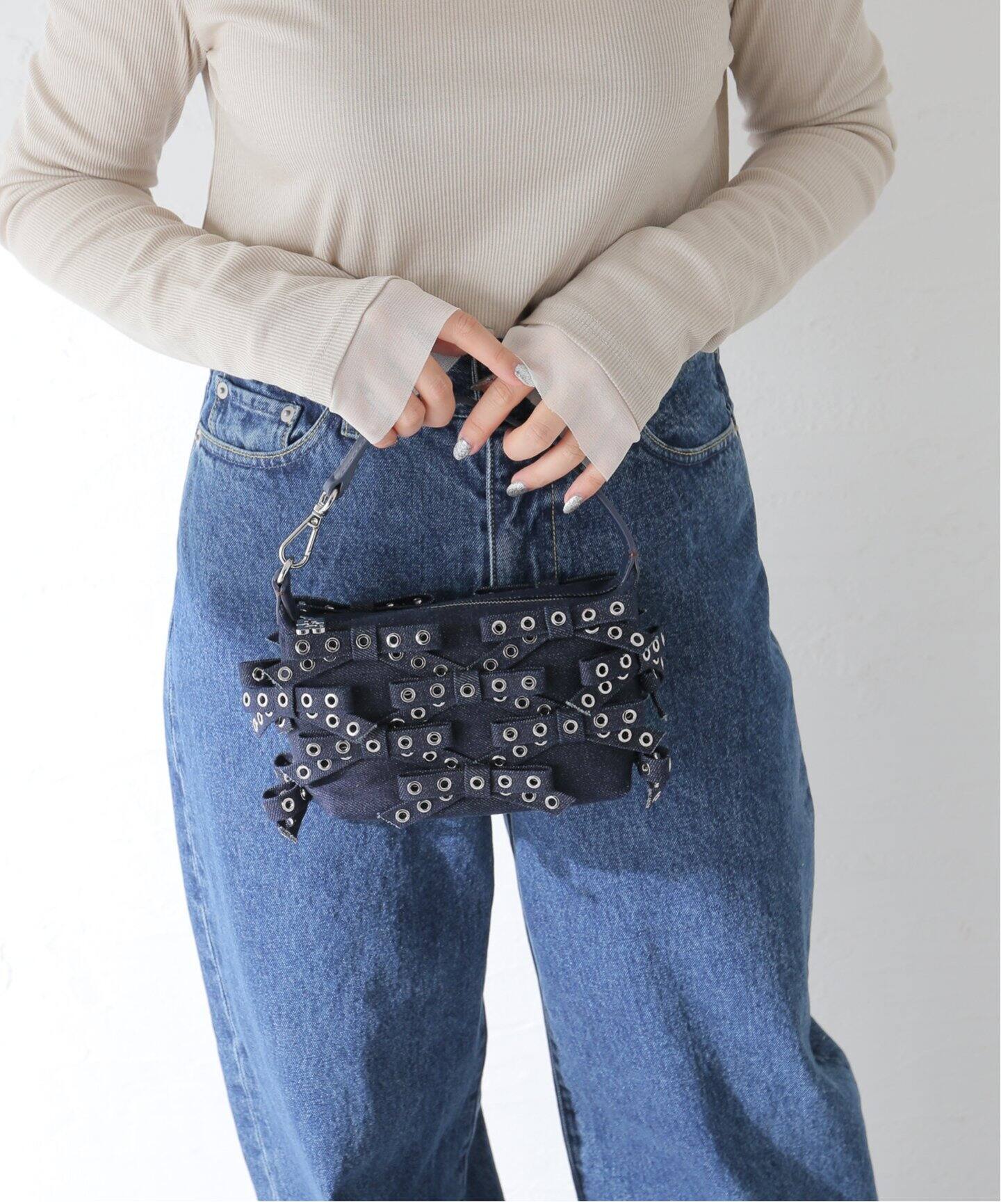 GANNI/ガニー】Butterfly Small Pouch Bow Eyelet D：バッグ