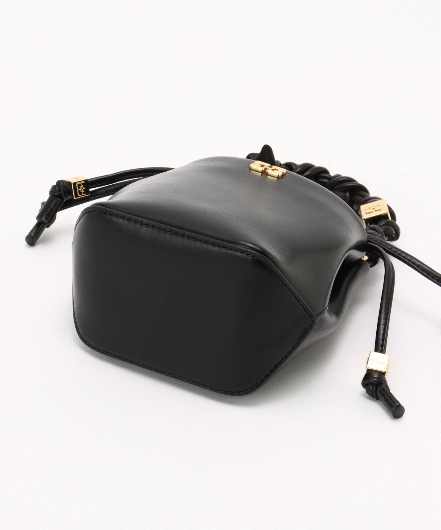 GANNI ガニー Bou Bucket Mini Crinckle ショルダーバッグ GANNI/ガニー】Bou Bucket Mini Crinckle Oleatex：ショルダー