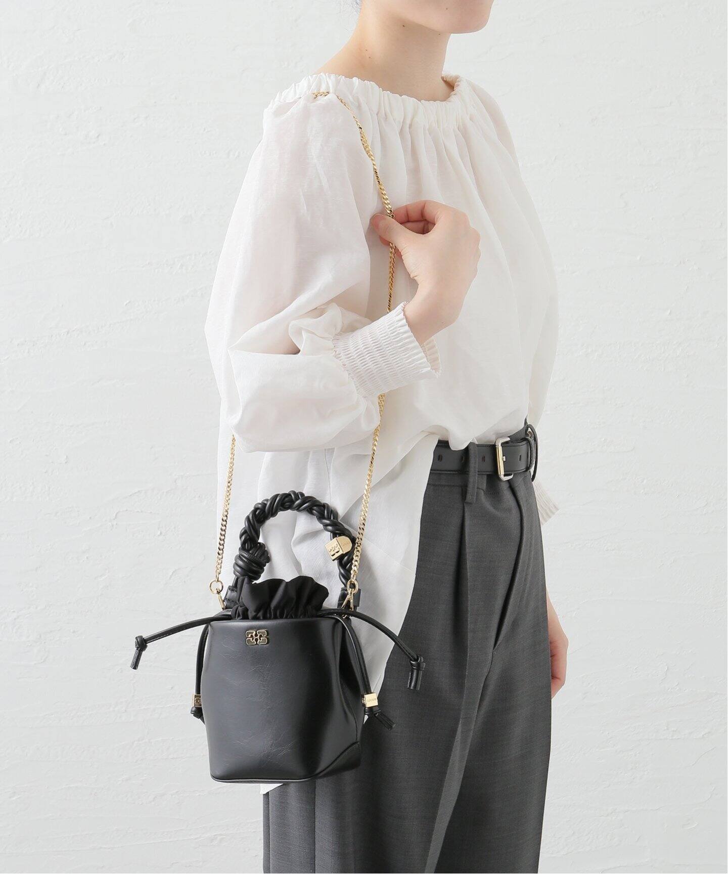GANNI ガニー Bou Bucket Mini Crinckle ショルダーバッグ GANNI/ガニー】Bou Bucket Mini Crinckle Oleatex:ショルダー