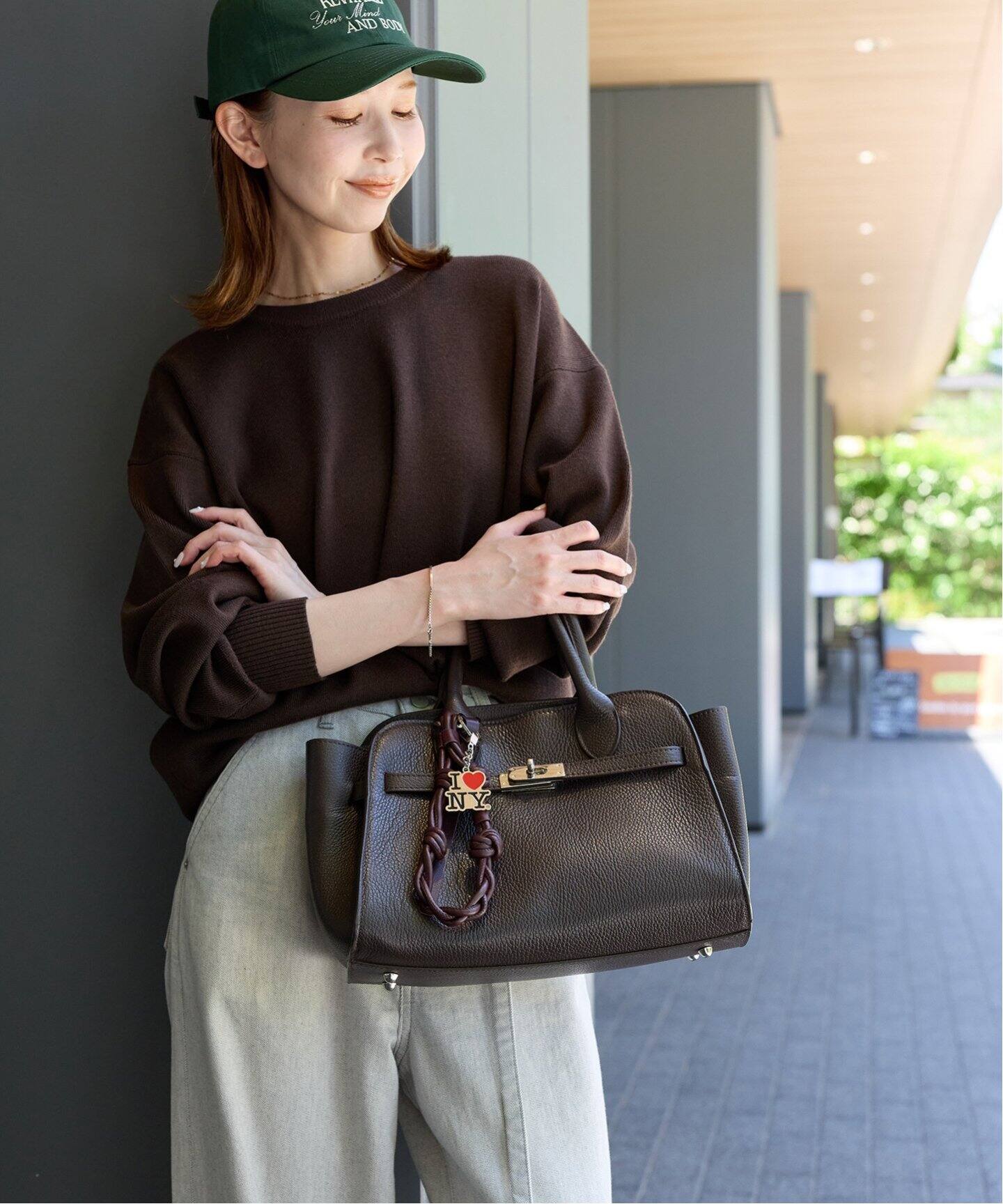 美品AULENTTI/オウレンティ SUEDE MINI BOSTON AULENTTI/オウレンティ】バックルツキMINI BOSTON（ボストン