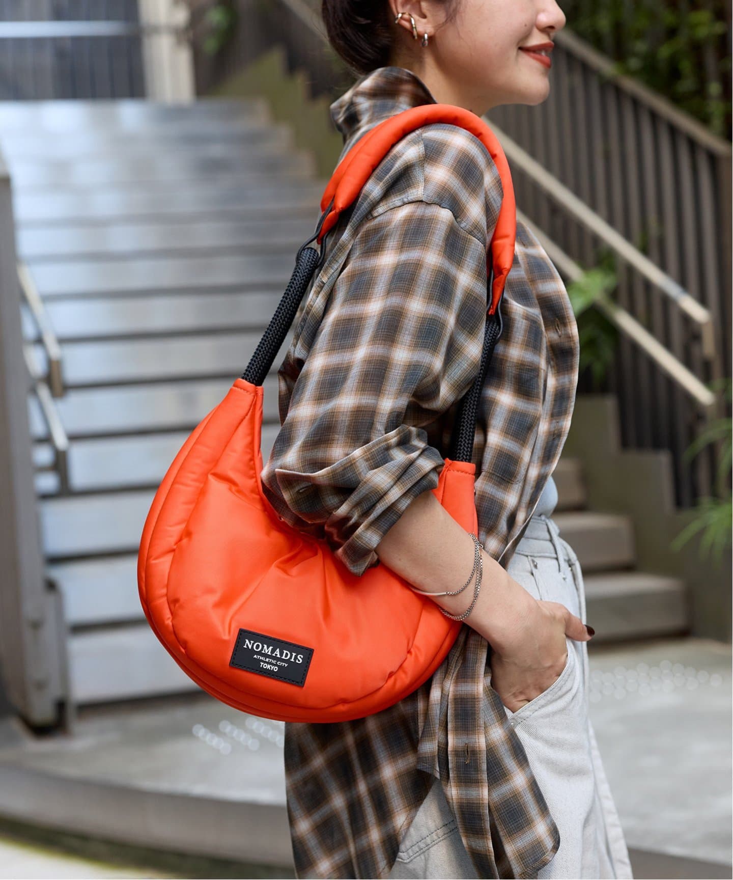 NOMADIS/ノマディス】 MOON（ショルダーバッグ）｜JOURNAL