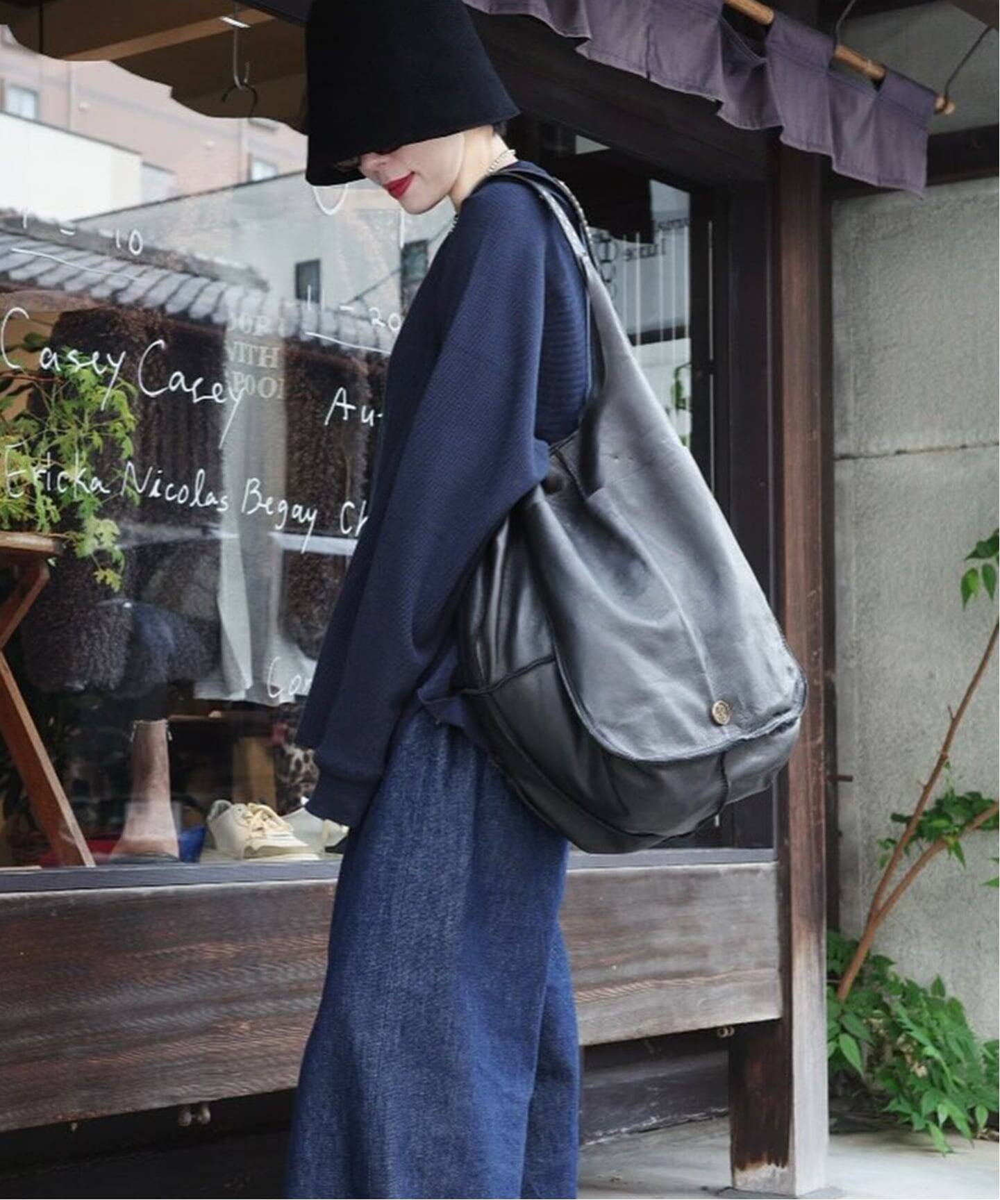 バックサテンCPOシャツブルゾンのコーディネートスナップ（Y.K