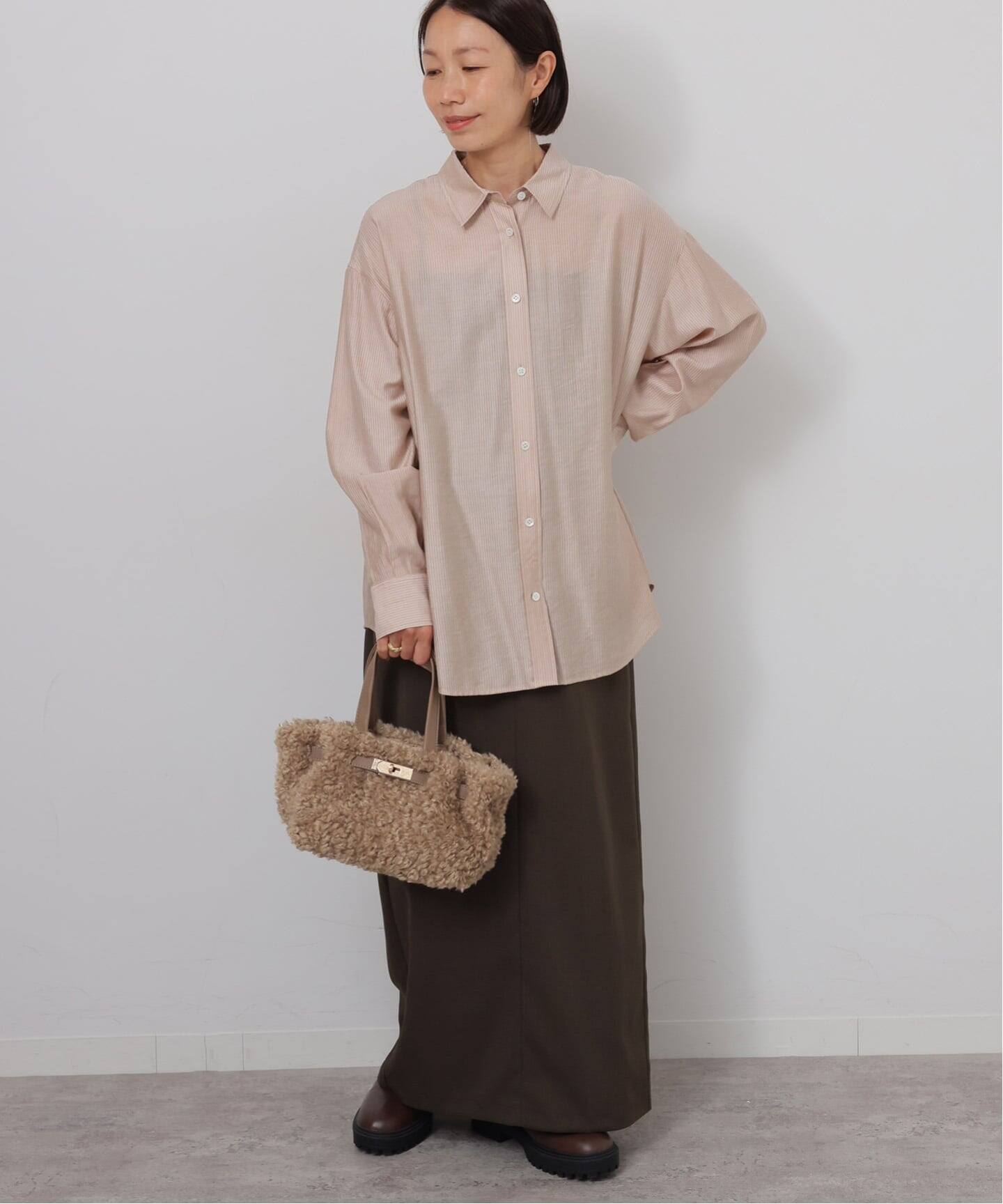 VELETTO/ヴェレット】 カーリーファーハンドBAG（ハンドバッグ