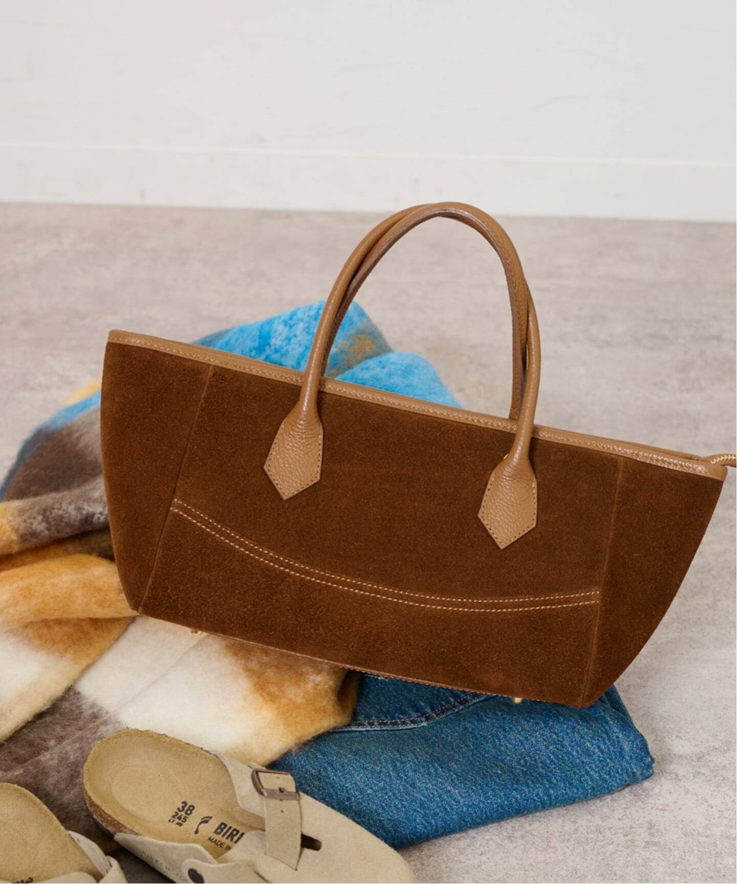 WEB限定》【AULENTTI/オウレンティ】スウェードヨコナガBAG（トート 