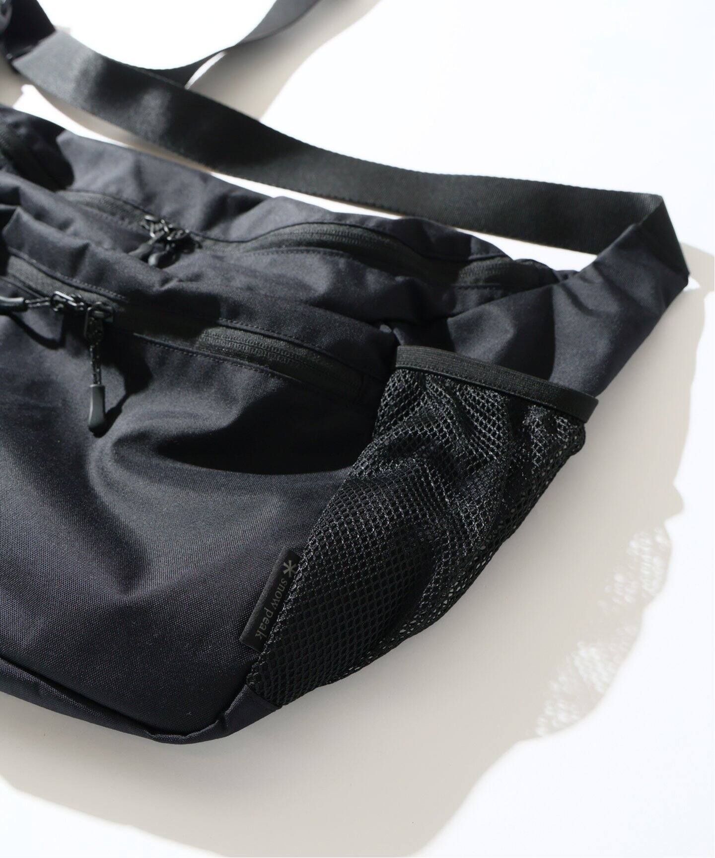スノーピーク 　エヴリデイユーズミドル ショルダーバッグ 　ブラック　未使用 Everyday Use Middle Shoulder Bag One BLACK(AC-25SU40300019
