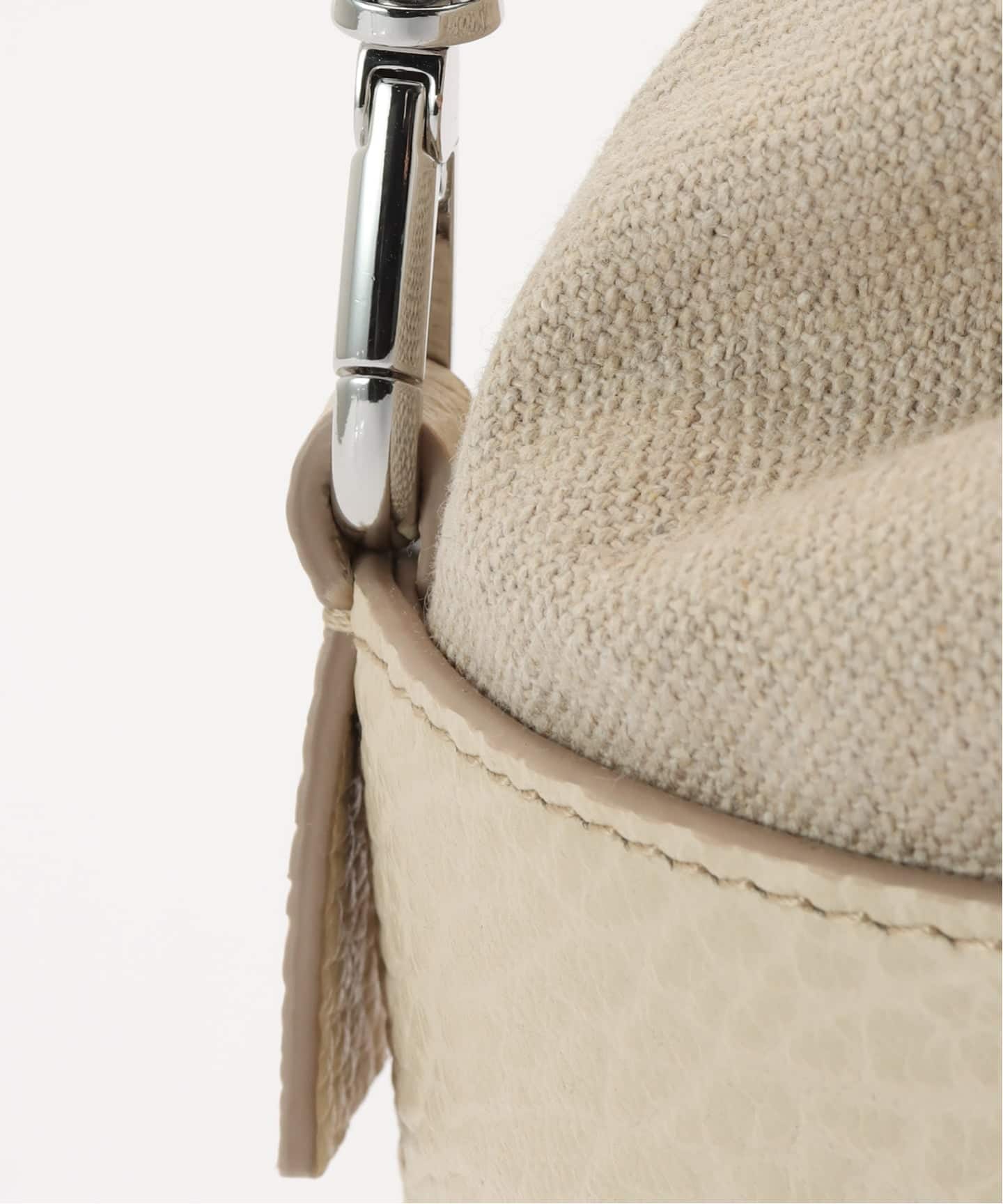 マルジェラ 5ACレザーショルダーバッグ ベージュ MAISON MARGIELA/メゾン マルジェラ】 5AC BUCKET SMALL