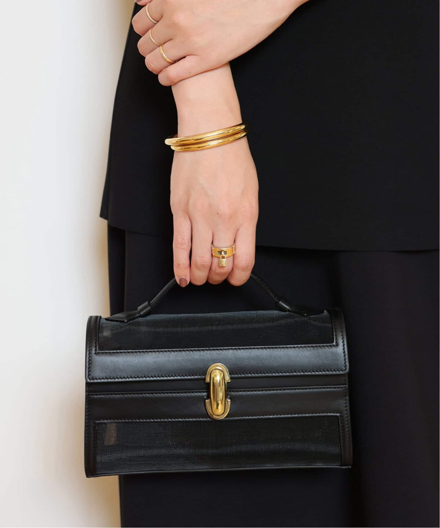 SAVETTE/サヴェット】MESHxLEATHER SYMMETRY POCHETTE（ハンドバッグ