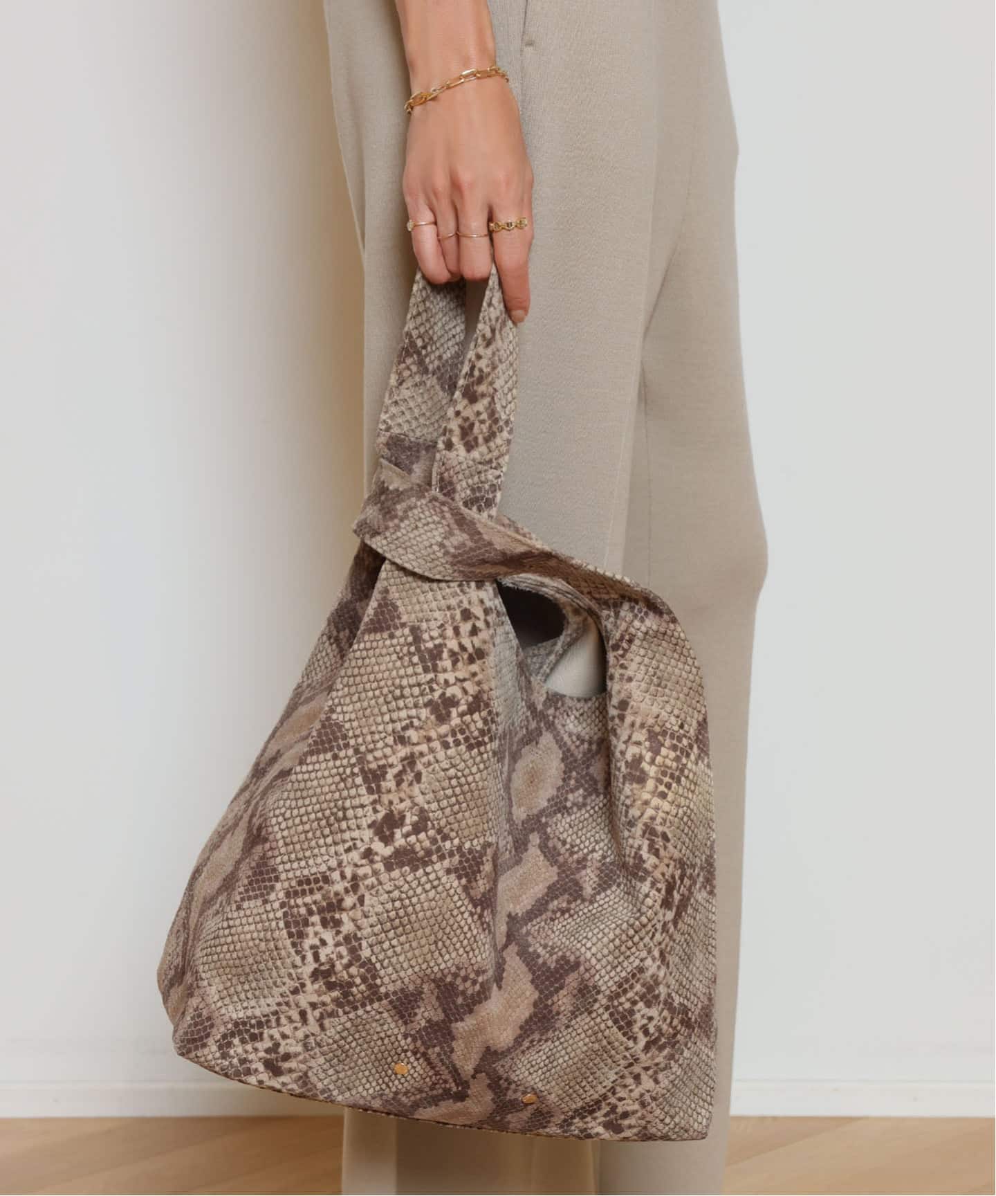 SITA PARANTICA/シータパランティカ】PYTHON PRINT SUEDE バッグ