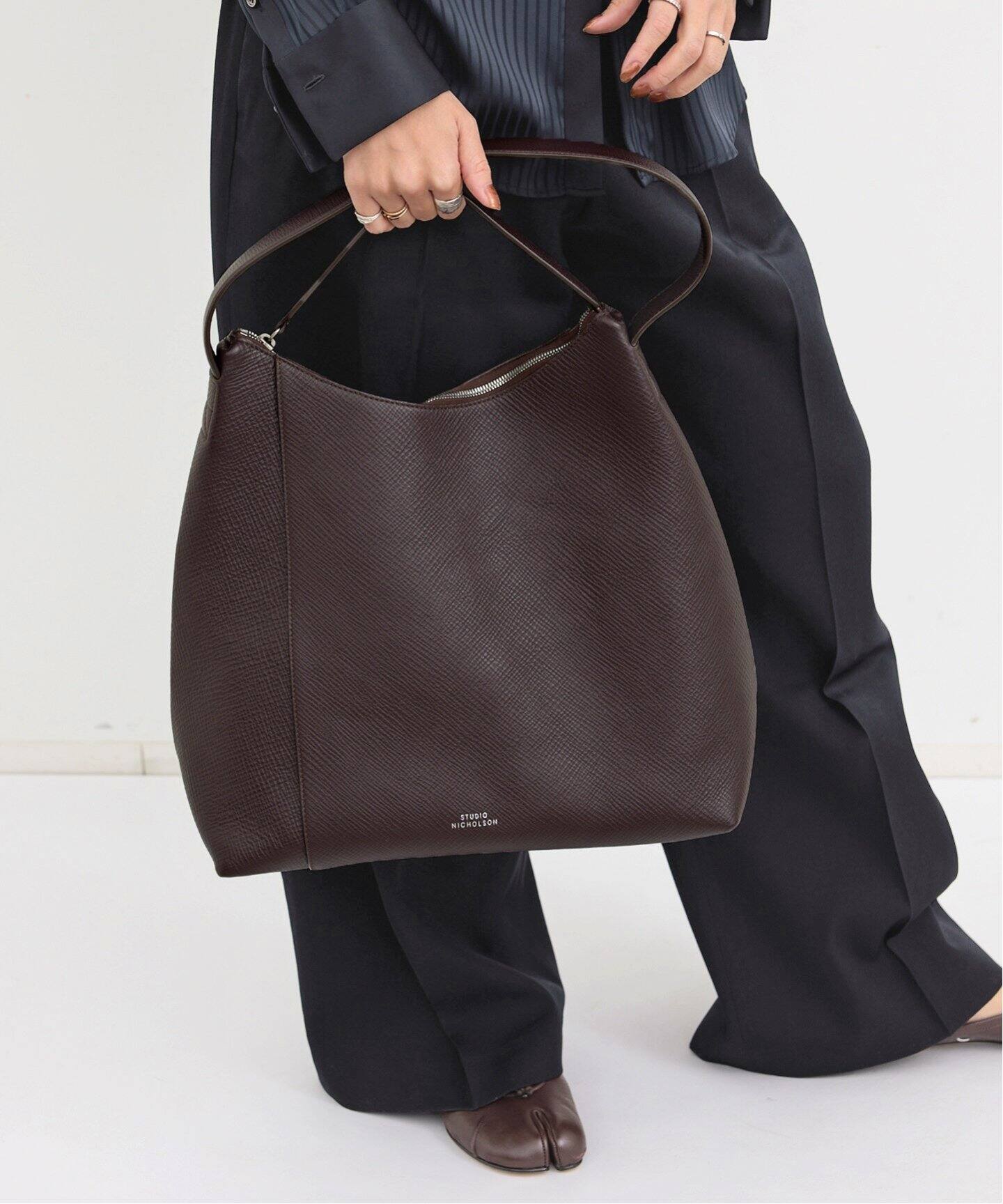 STUDIO NICHOLSON/スタジオ ニコルソン】 HOBO BAG（その他バッグ）｜L 