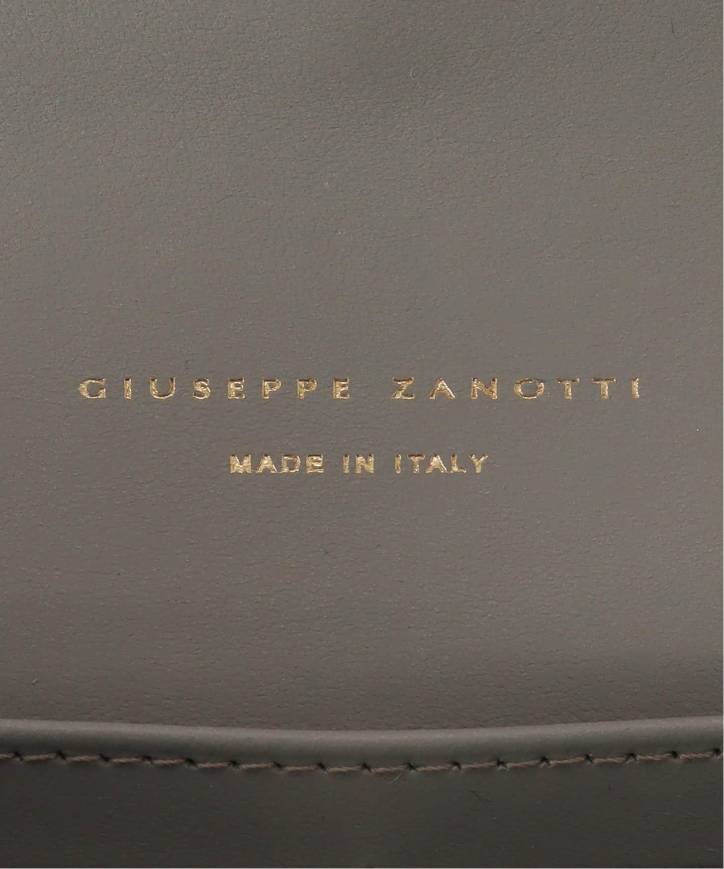 GIUSEPPE ZANOTTI/ジュゼッペ ザノッティ】 clutch bag