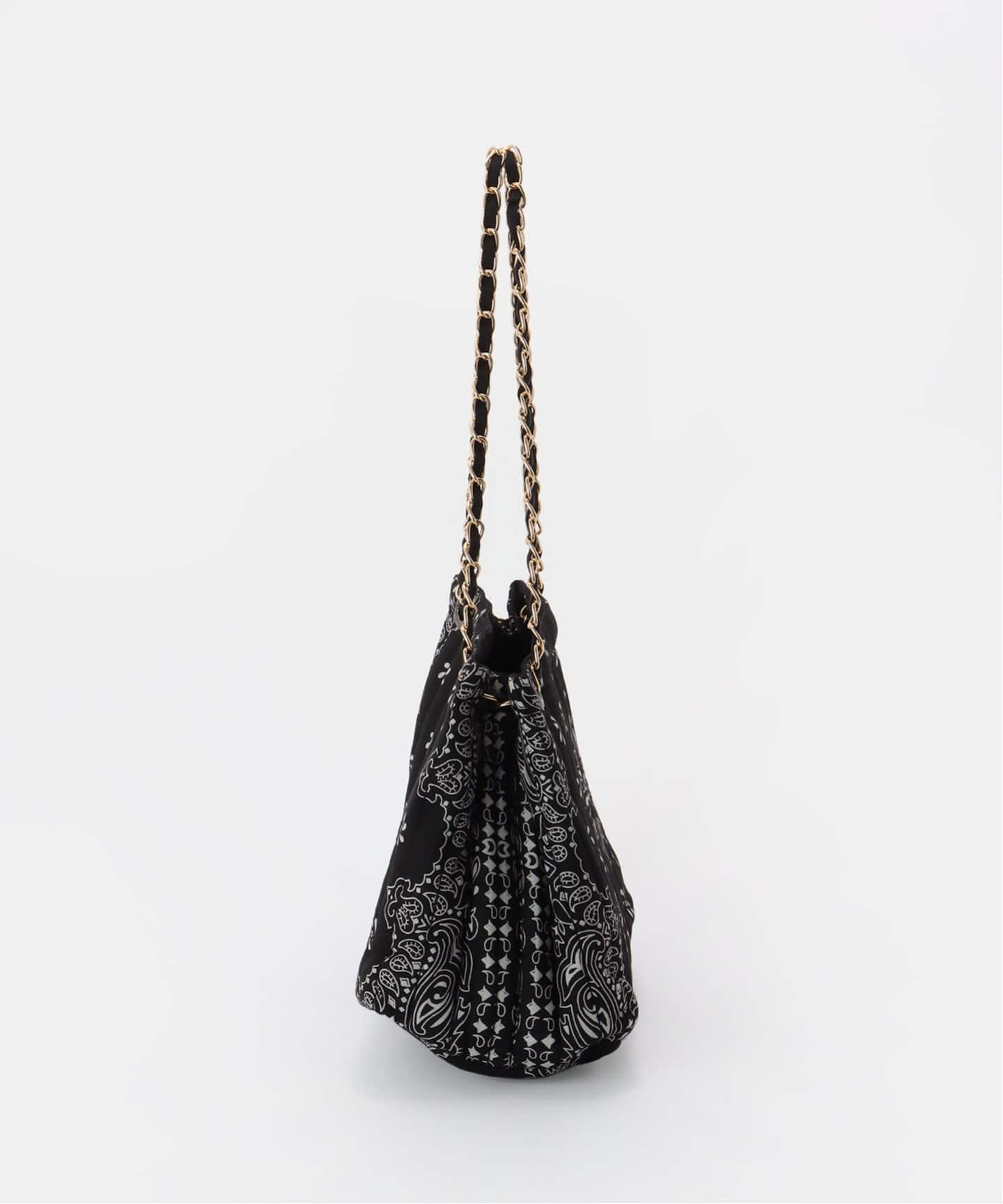 アパルトモン MALUS マリュス Bandana quilting bag MALUS/マリュス】 Bandana quilting shoulder bag（トートバッグ