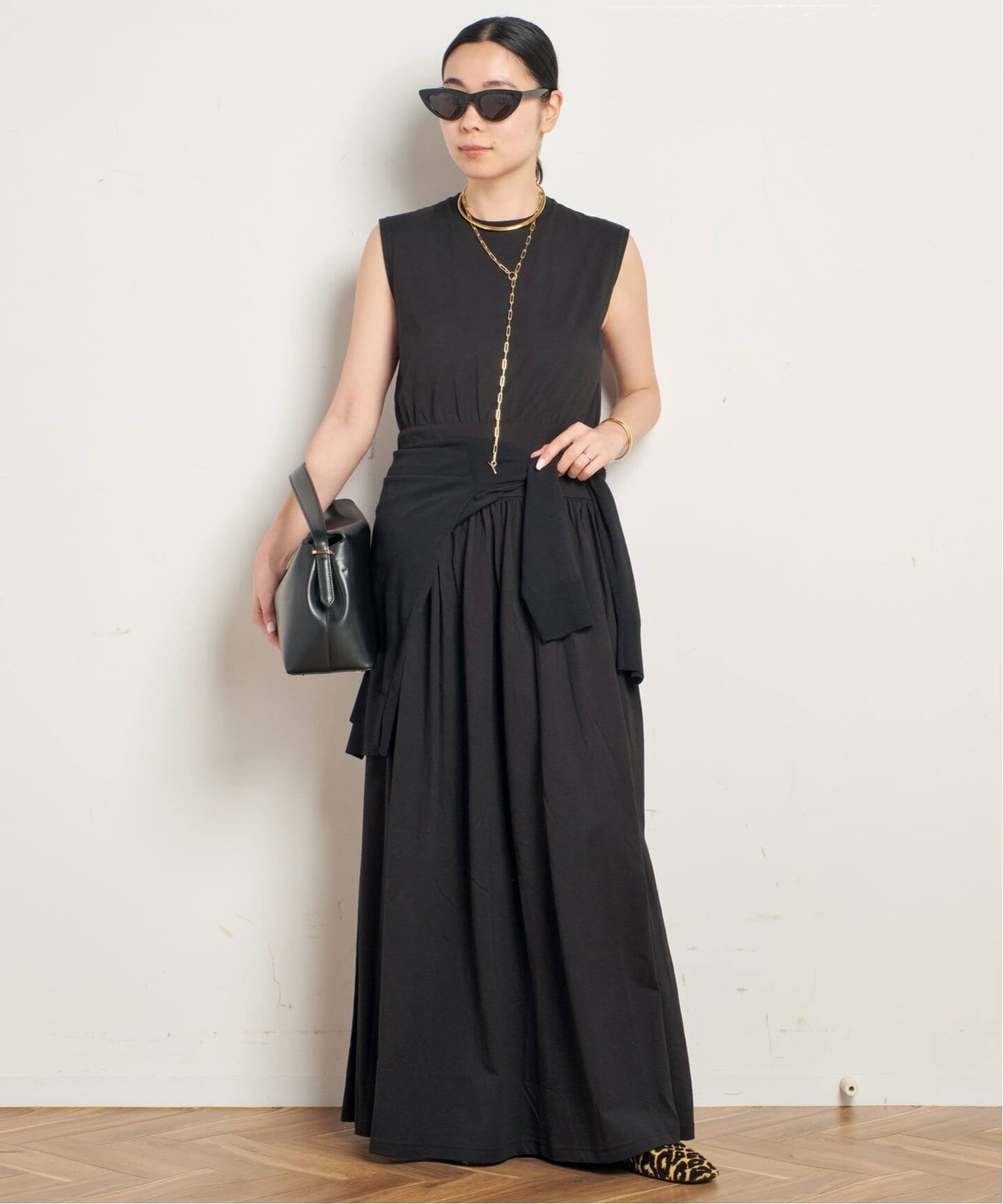 TOTEME/トーテム】T-LOCK LEATHER TOP HANDLE（ハンドバッグ）｜AP