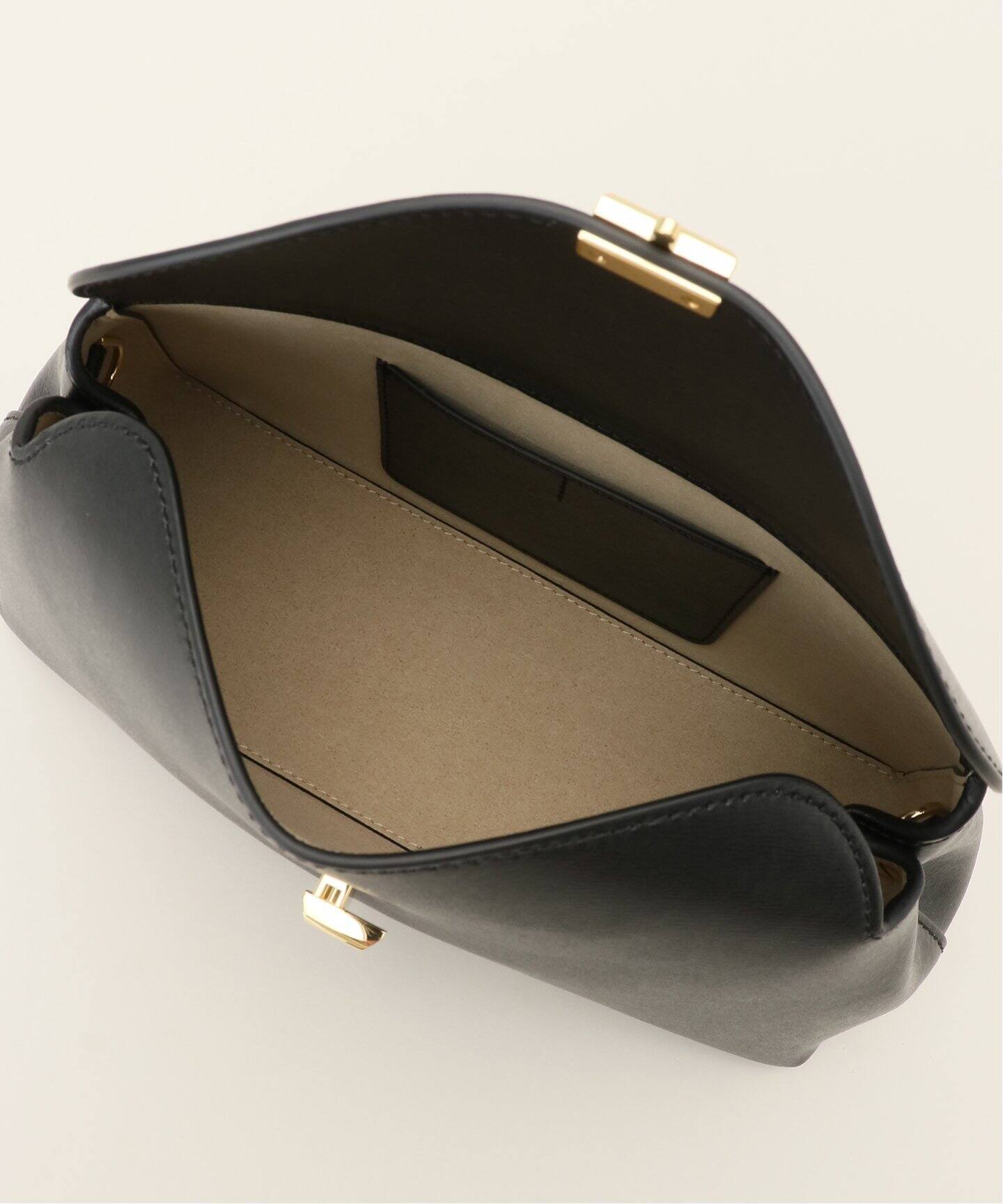 TOTEME/トーテム】T-Lock Clutch（クラッチバッグ）｜AP STUDIO 