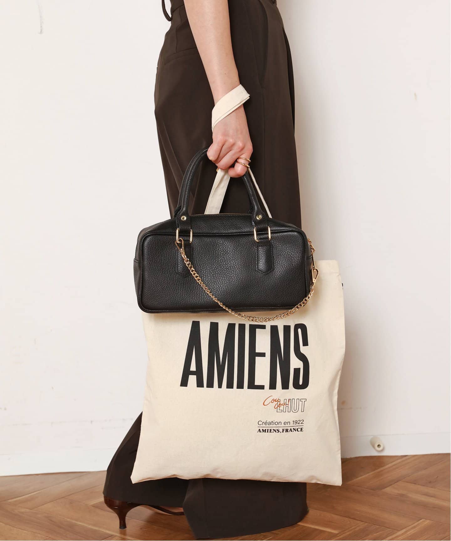 La Hutte/ラ ユット】AMIENS Logo tote bag（トートバッグ）｜AP