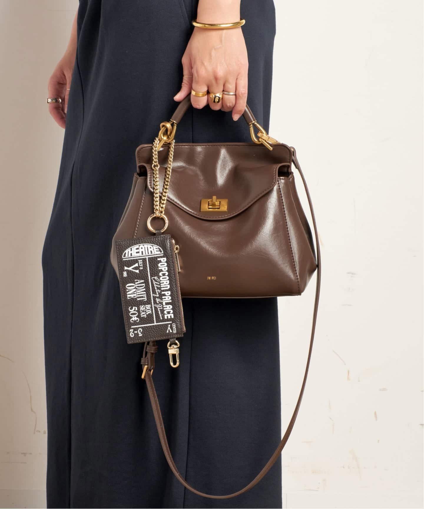 JW PEI / ジェイダブリュー ペイ】Lucia Classic Top Handbag(BRN