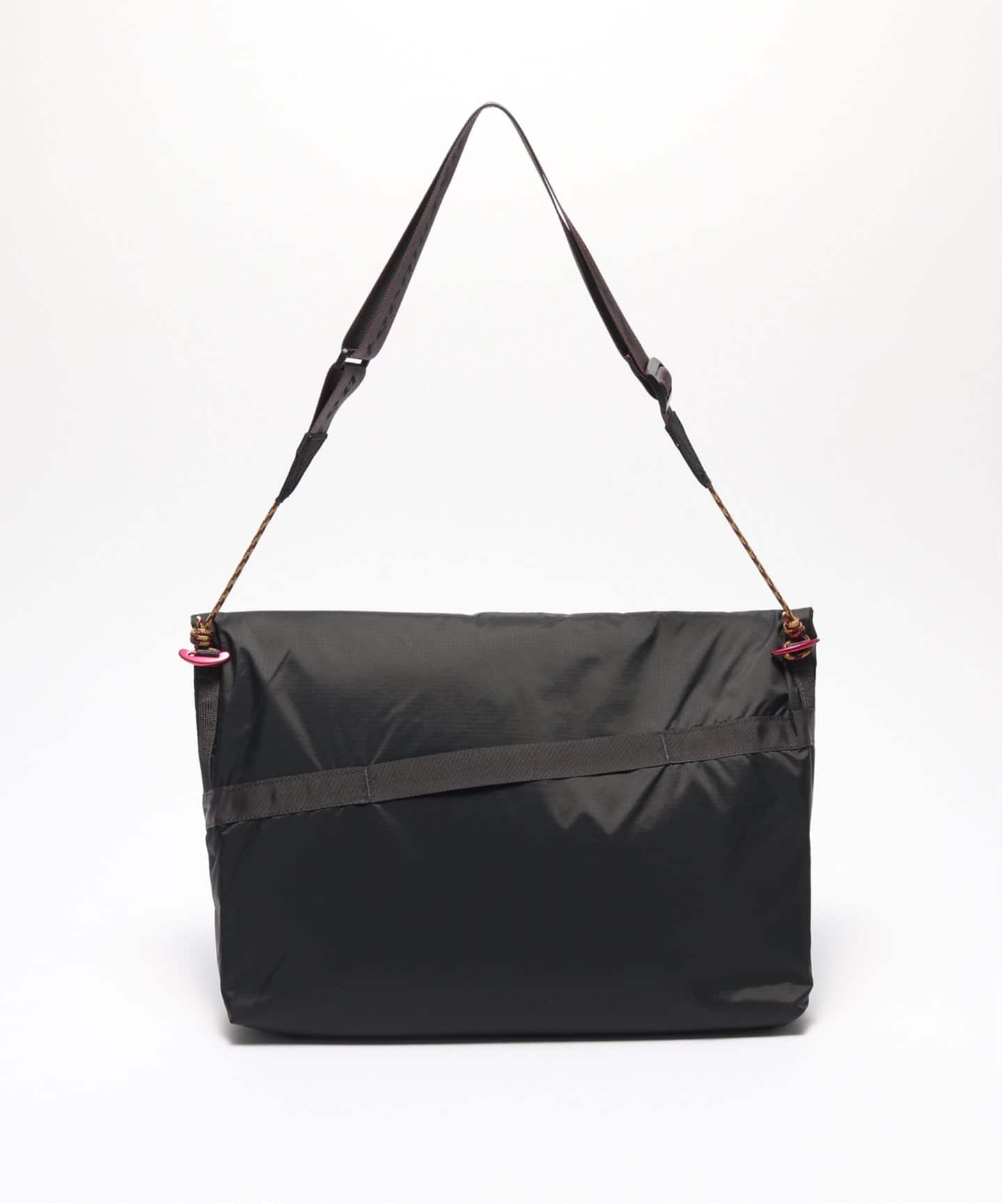 KLATTERMUSENクレッタルムーセン Grid Messenger Bag Klättermusen Grid Messenger Bag | Klättermusen