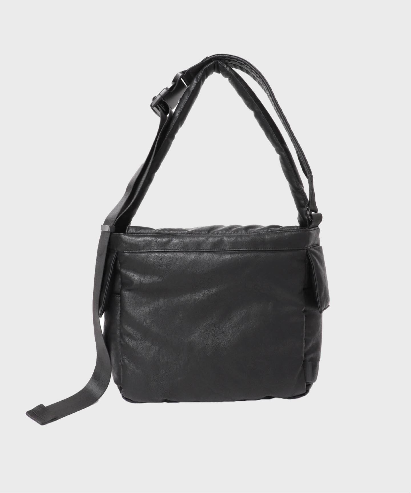 fellowww / フェロー】別注フェイクレザーパッファー2WAY ショルダー 