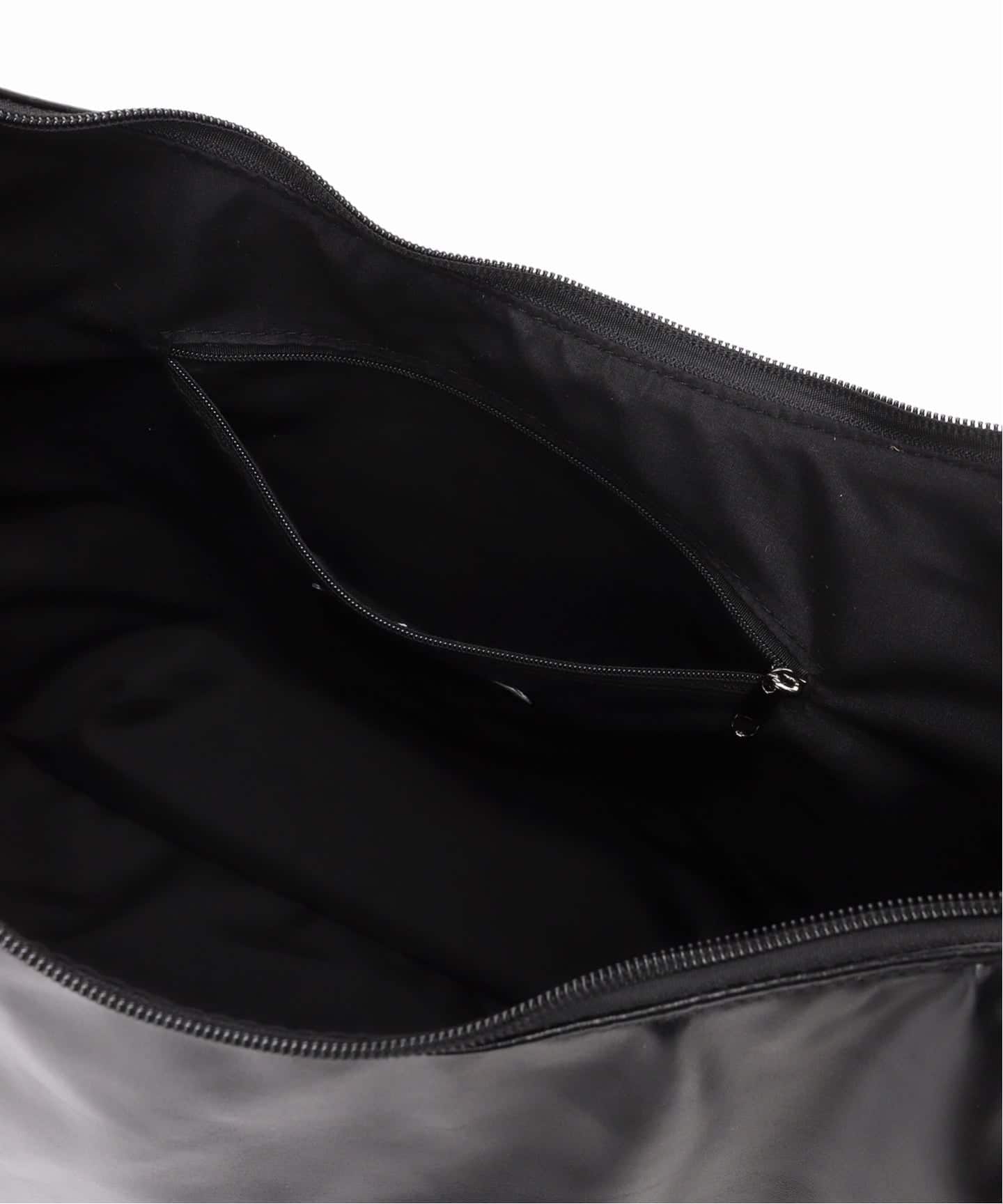 OSKR別注 ワンショルダー フェイクレザー ハーフムーンバッグ