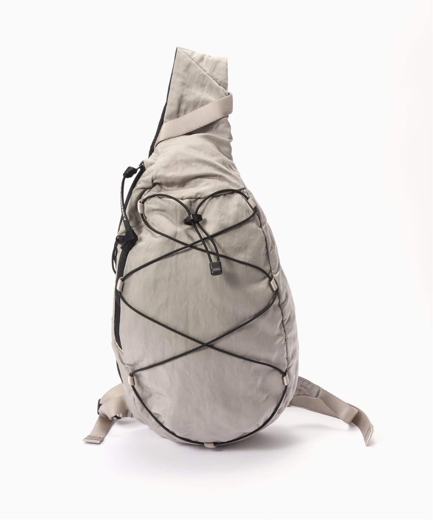C.P. Company / シーピーカンパニー NYLON B CROSSBODY BACKPACK