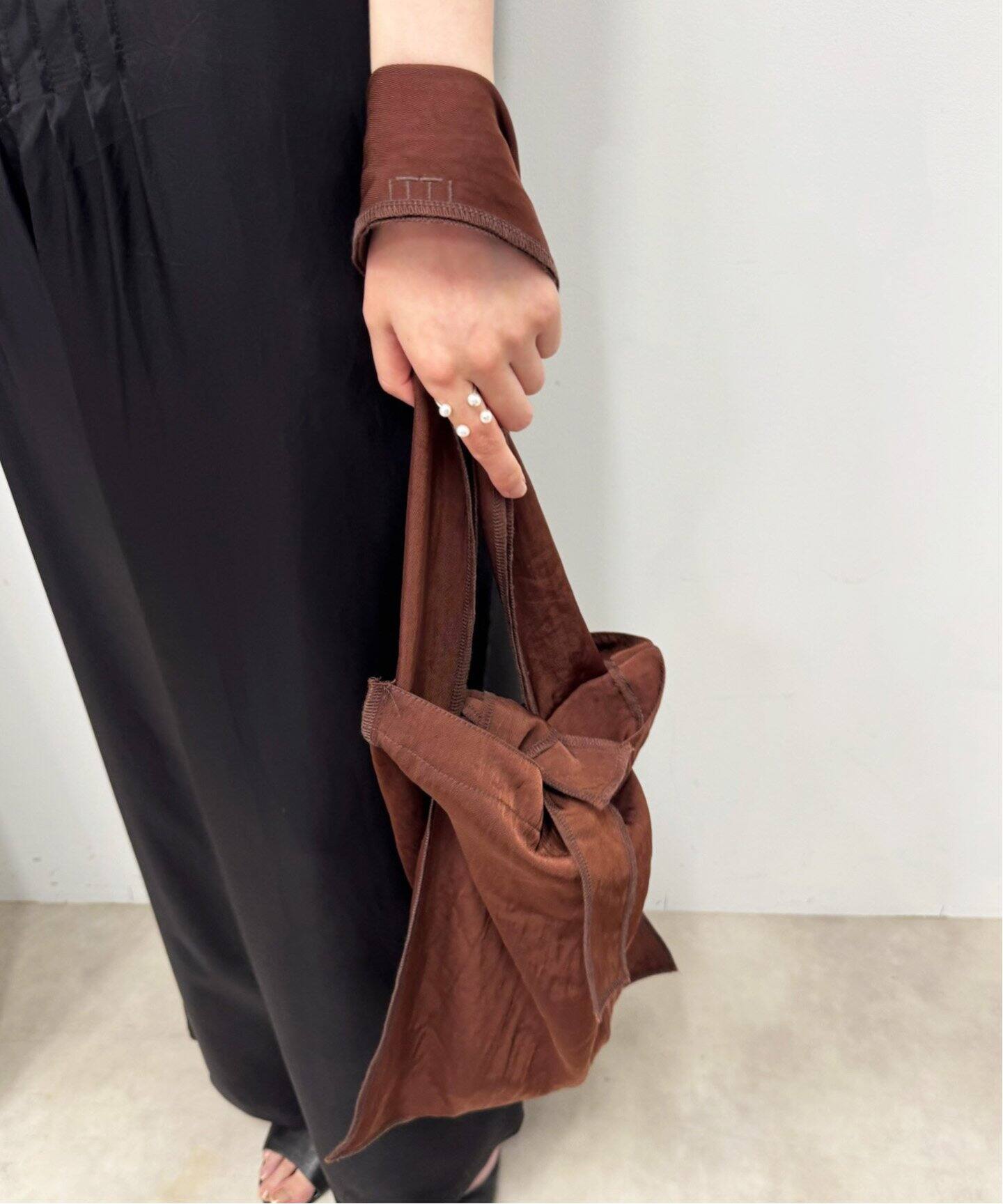 ITTI/イッチ】MARY INSIDE OUT TOTE M（トートバッグ）｜EDIT