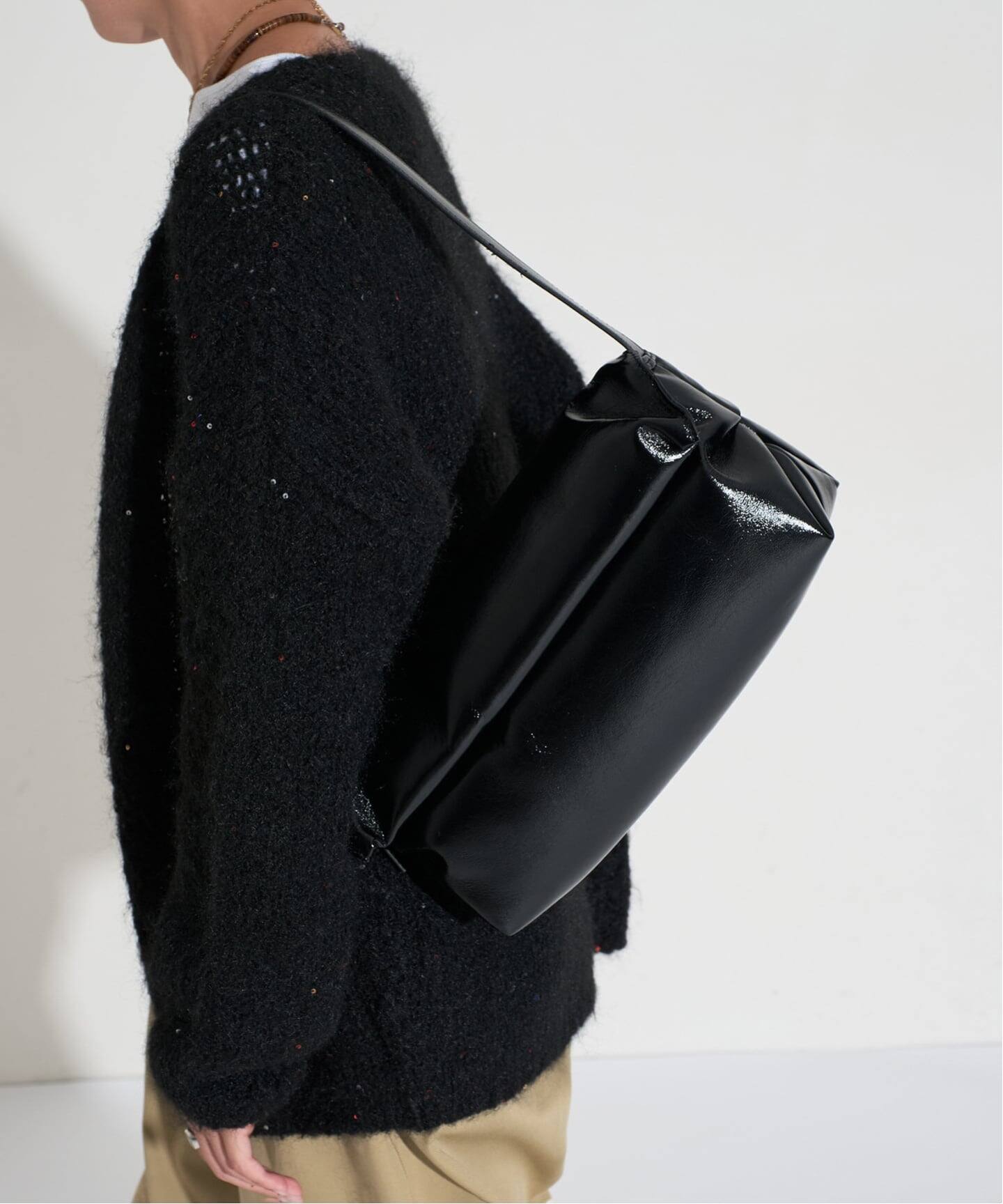 LEVERNIS ショルダーバッグ LE VERNIS/ル ベルニ Soft wide bag（ショルダーバッグ）｜GRISE