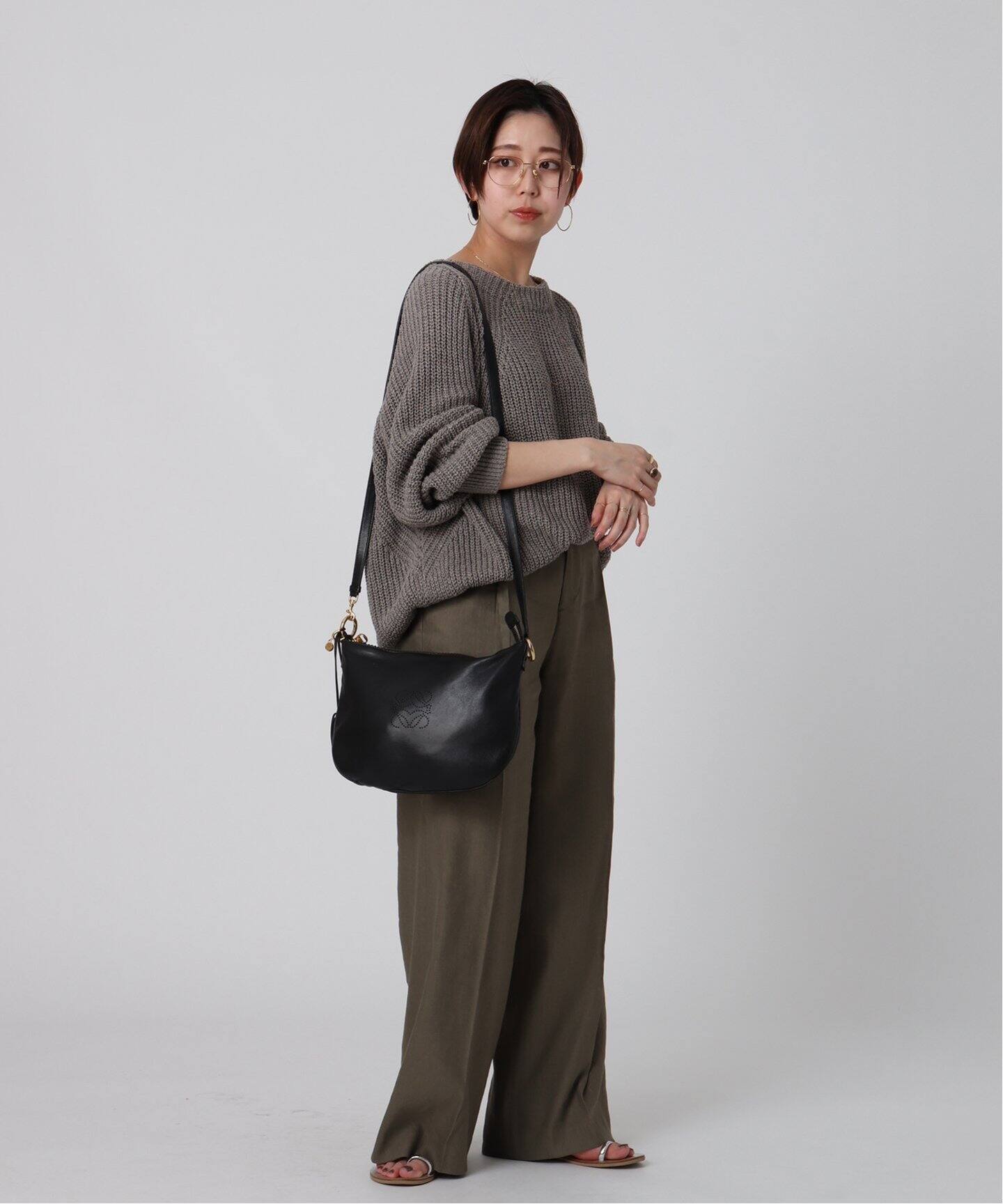 ロエベ LOEWE ショルダーバッグ ヴィンテージ　アナグラム アナグラムスエードショルダーバッグ ベージュ×ブラウン