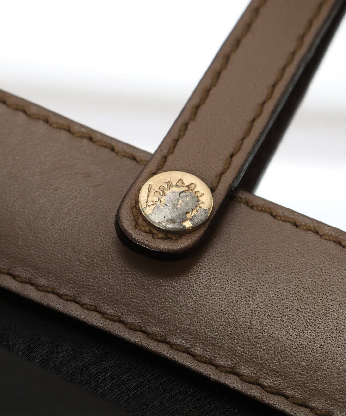 VINTAGE FERRAGAMO/フェラガモ】 Gancini バニティバッグ