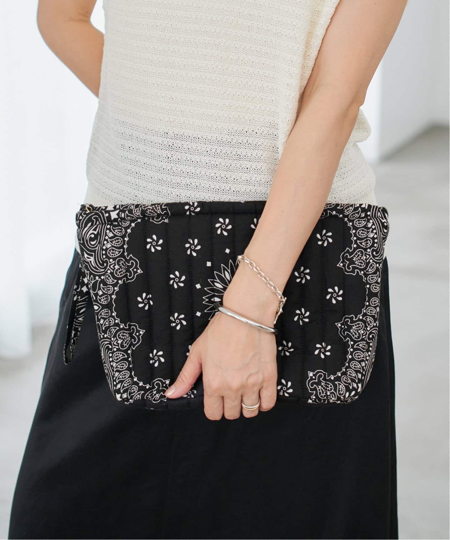 MALUS/マリュス BANDANA QUILTING POUCH ポーチ（ポーチ）｜IENA