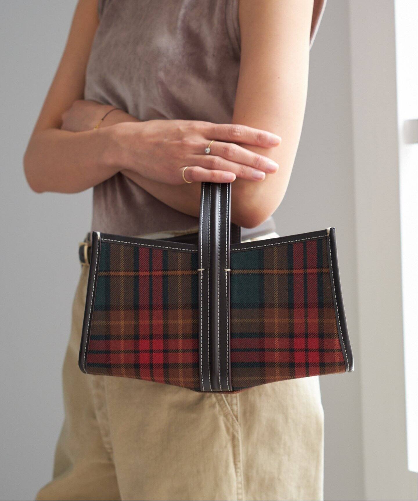 A VACATION/ア ヴァケーション SEE SAW BAG CAVAN（ハンドバッグ 