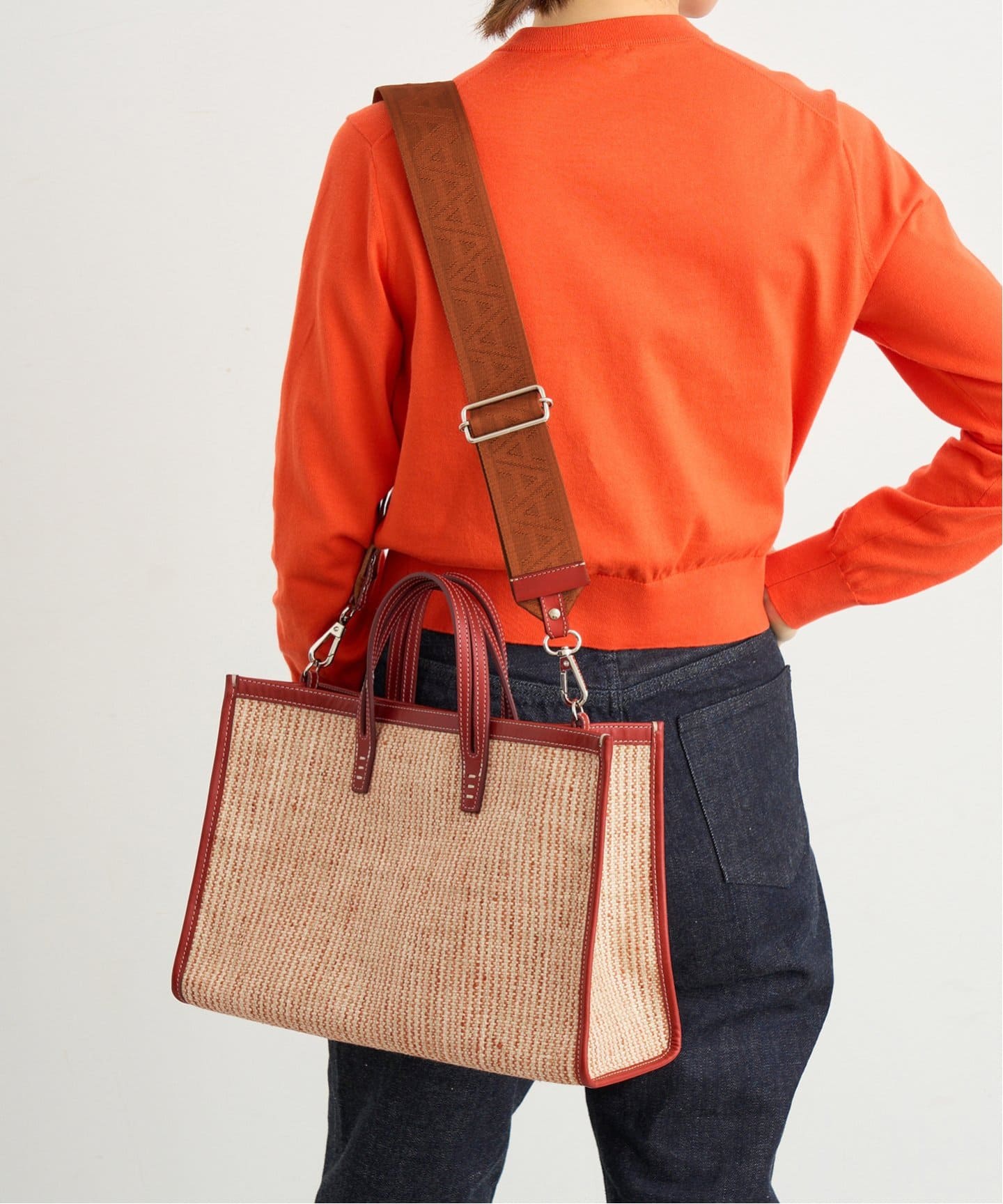 新品未使用A VACATION (アヴァケーション)BREAD M SUMAC A VACATION トートバッグ 「A (アバケーション)」BREAD M SUMAC