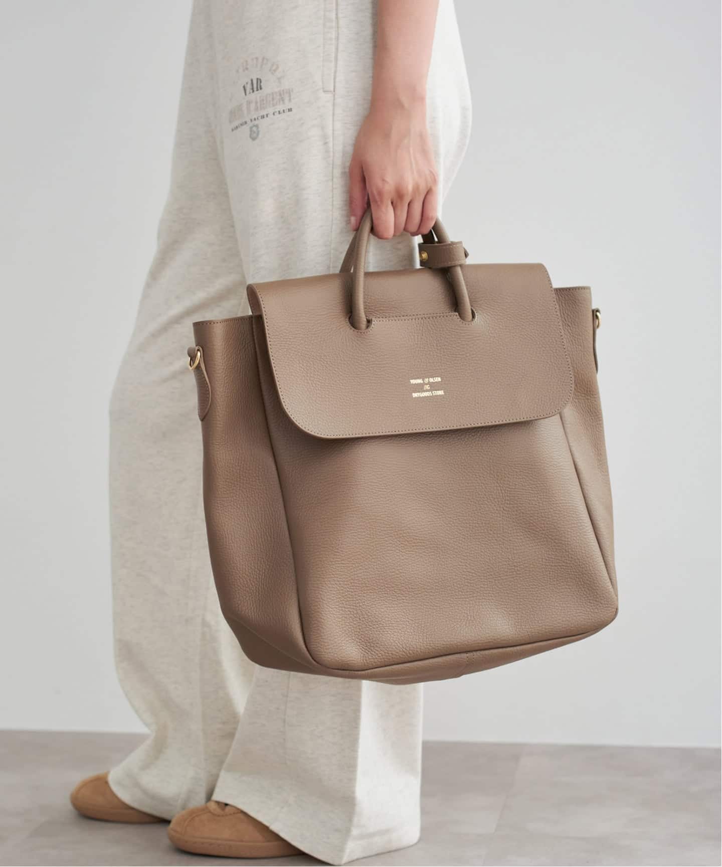 YOUNG&OLSEN/ヤングアンドオルセン EMBOSSED LEATHER TOTE M