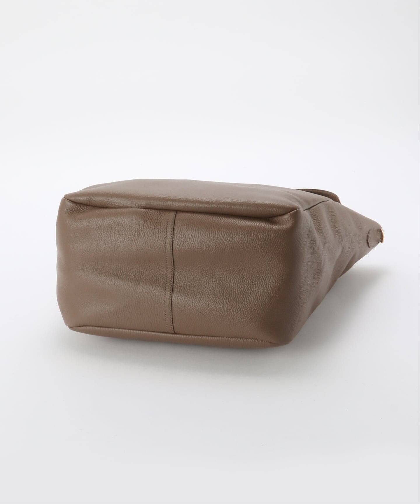 YOUNG&OLSEN/ヤングアンドオルセン EMBOSSED LEATHER TOTE L バッグ