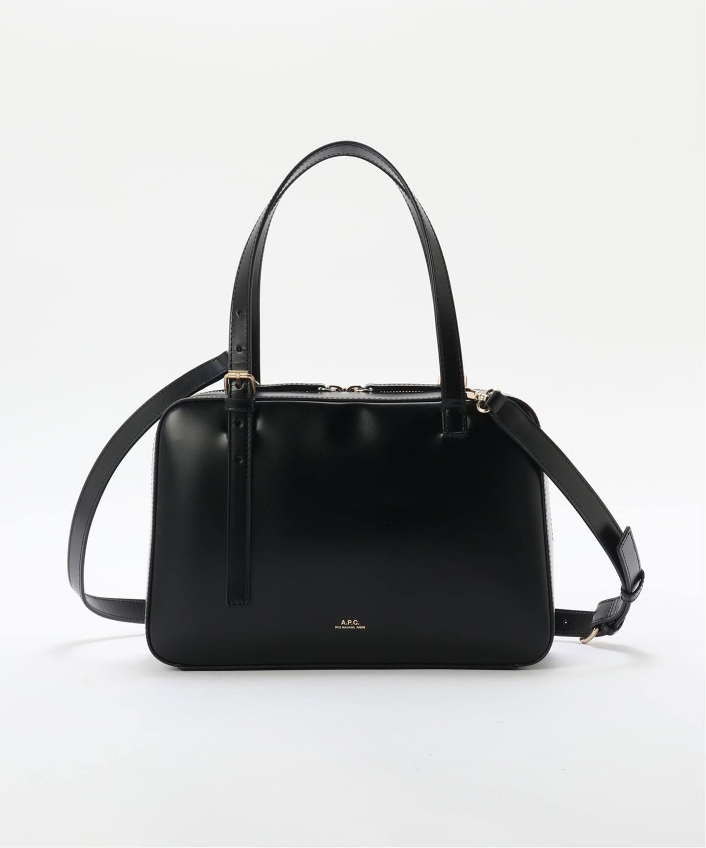 A.P.C./アーペーセー SAC VIRGINIE BOX-CUIR LISSE ET FIN バッグ