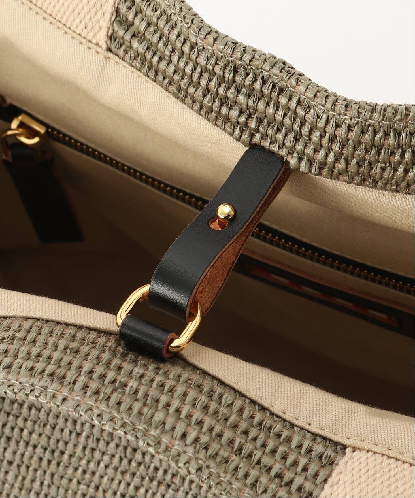 [MARNI] SILLO スモール トートバッグ ☆送料込☆ MARNI マルニ ショッピングバッグ トートバッグ 鞄 (MARNI