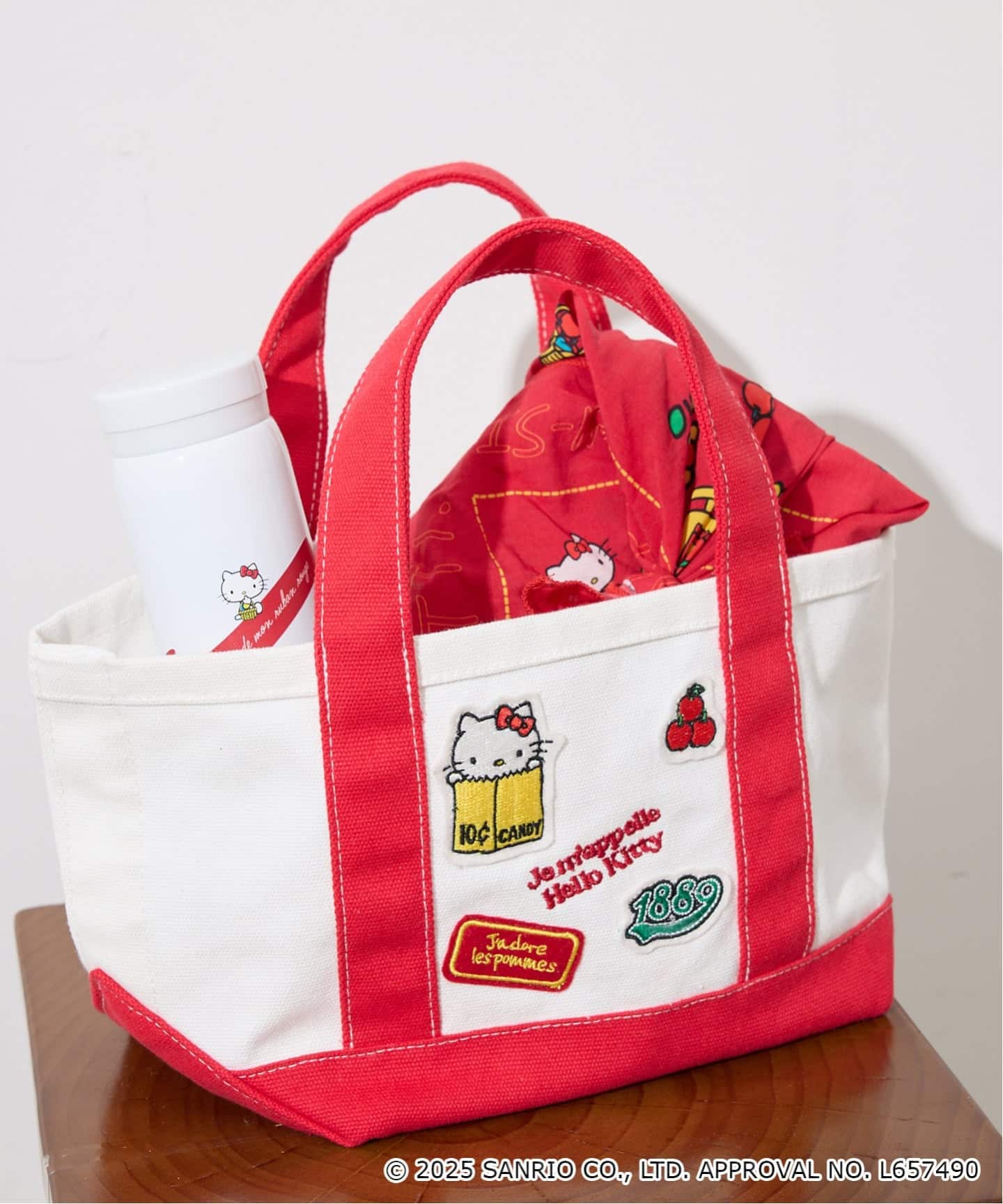 一部店舗・WEB限定》Hello Kitty ワッペンランチトートバック（その他