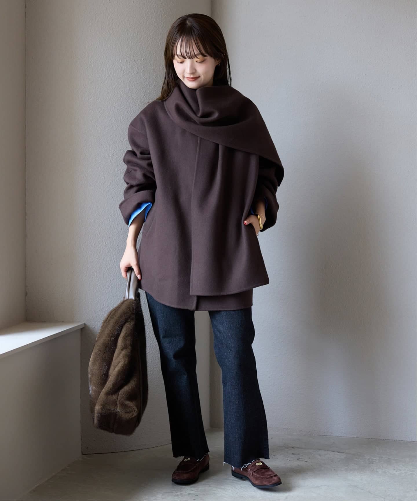 SLOBEIENA トライアングルバッグ　スエードブラウン SLOBE IENA（スローブイエナ）の「SLOBE トライアングルBAG