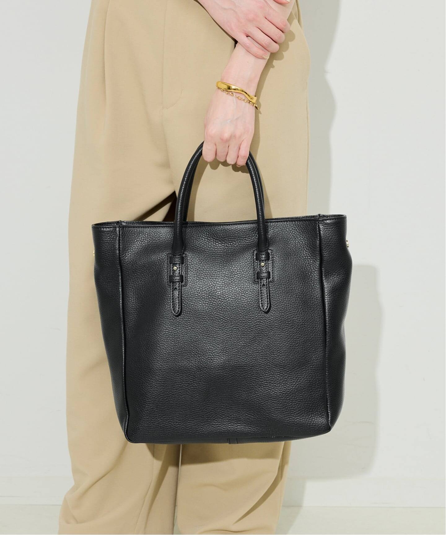 【MARCO BIANCHINI/マルコ・ビアンキーニ 】 レザートート★新品 MARCO BIANCHINI/マルコビアンキーニ レザートートBAG 24056